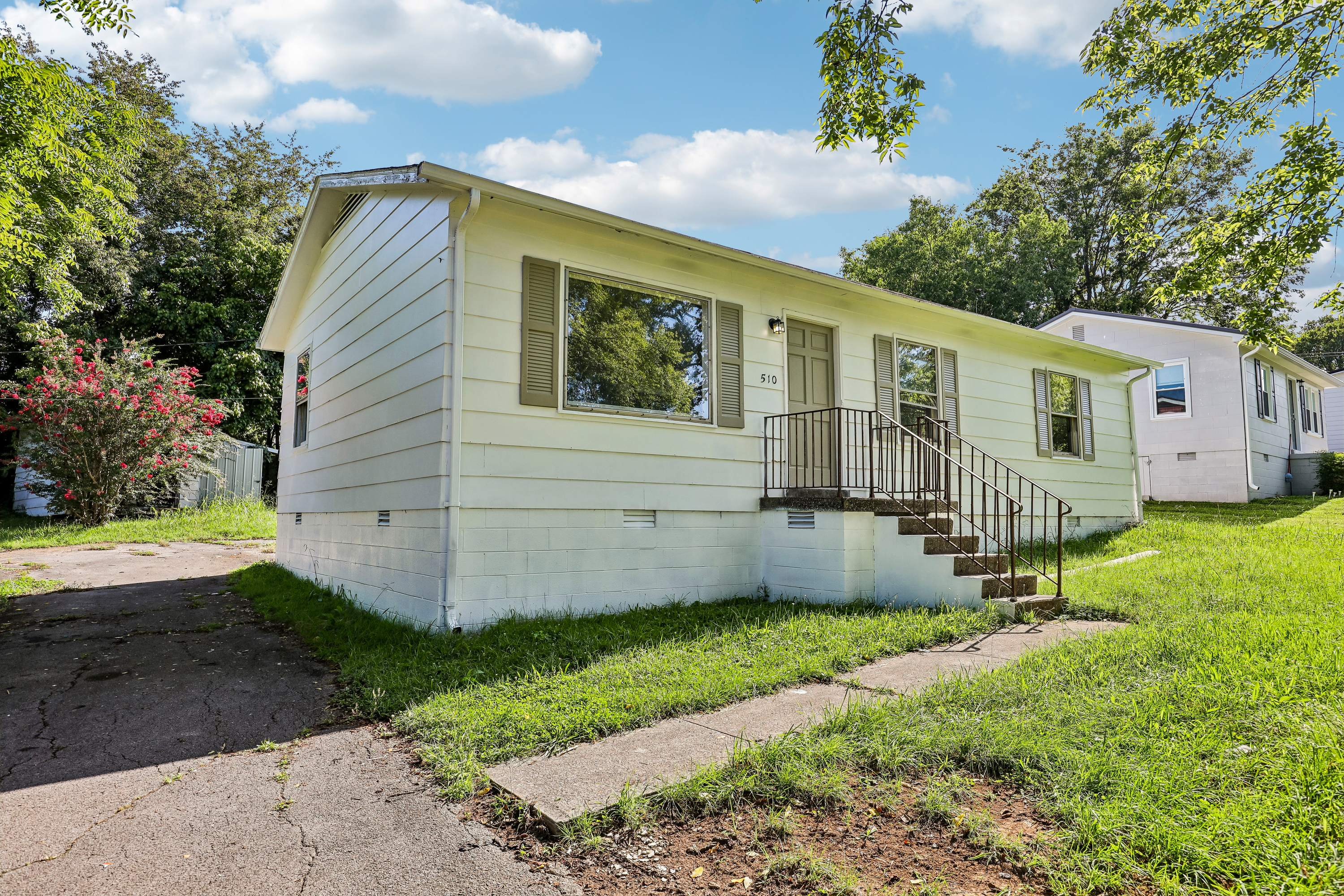 Photo 21 of 23 of 510 W Adams St, Woodbury, TN