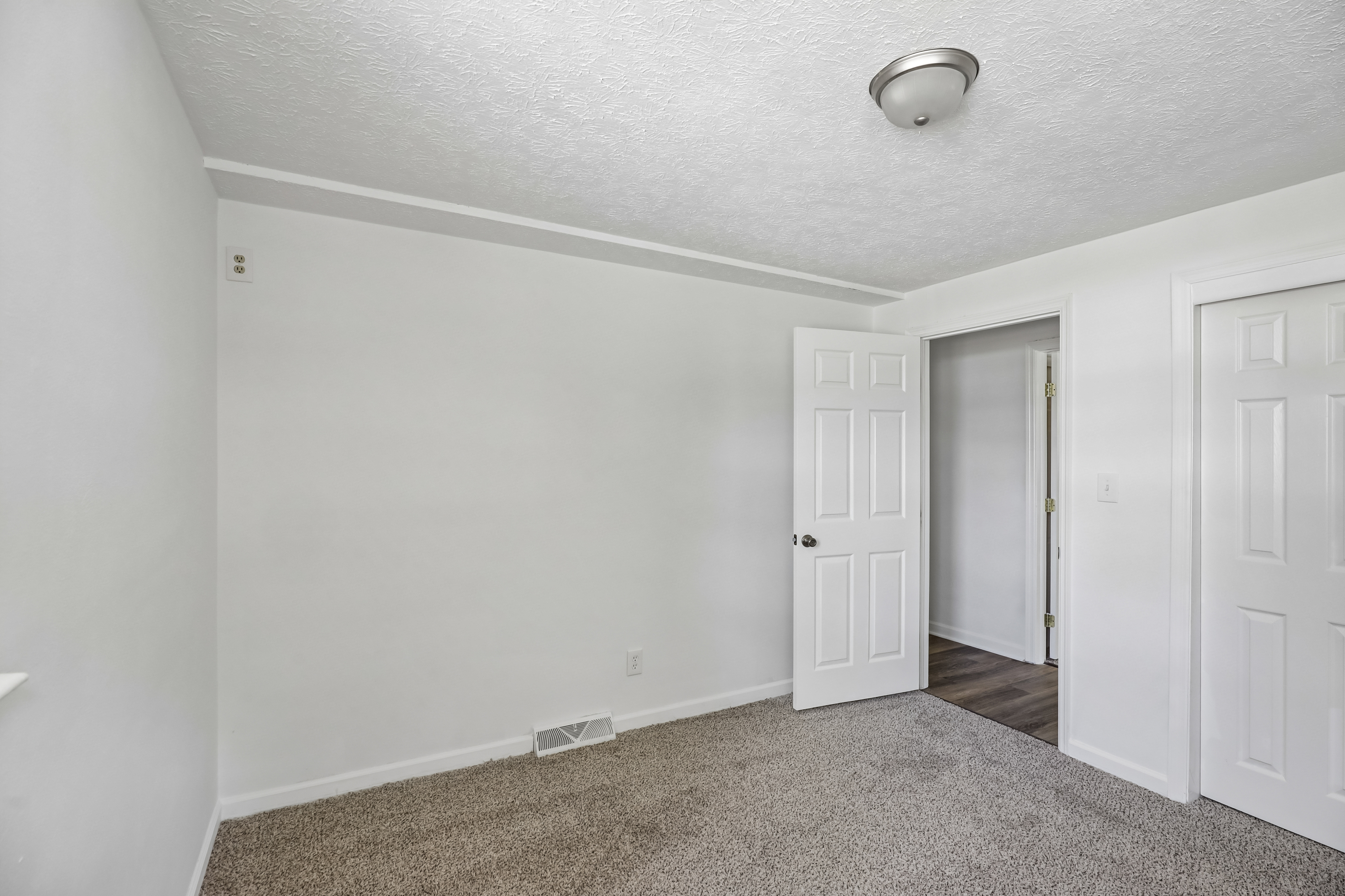 Photo 33 of 47 of 1332 Cloverfield Ave, Dayton, OH