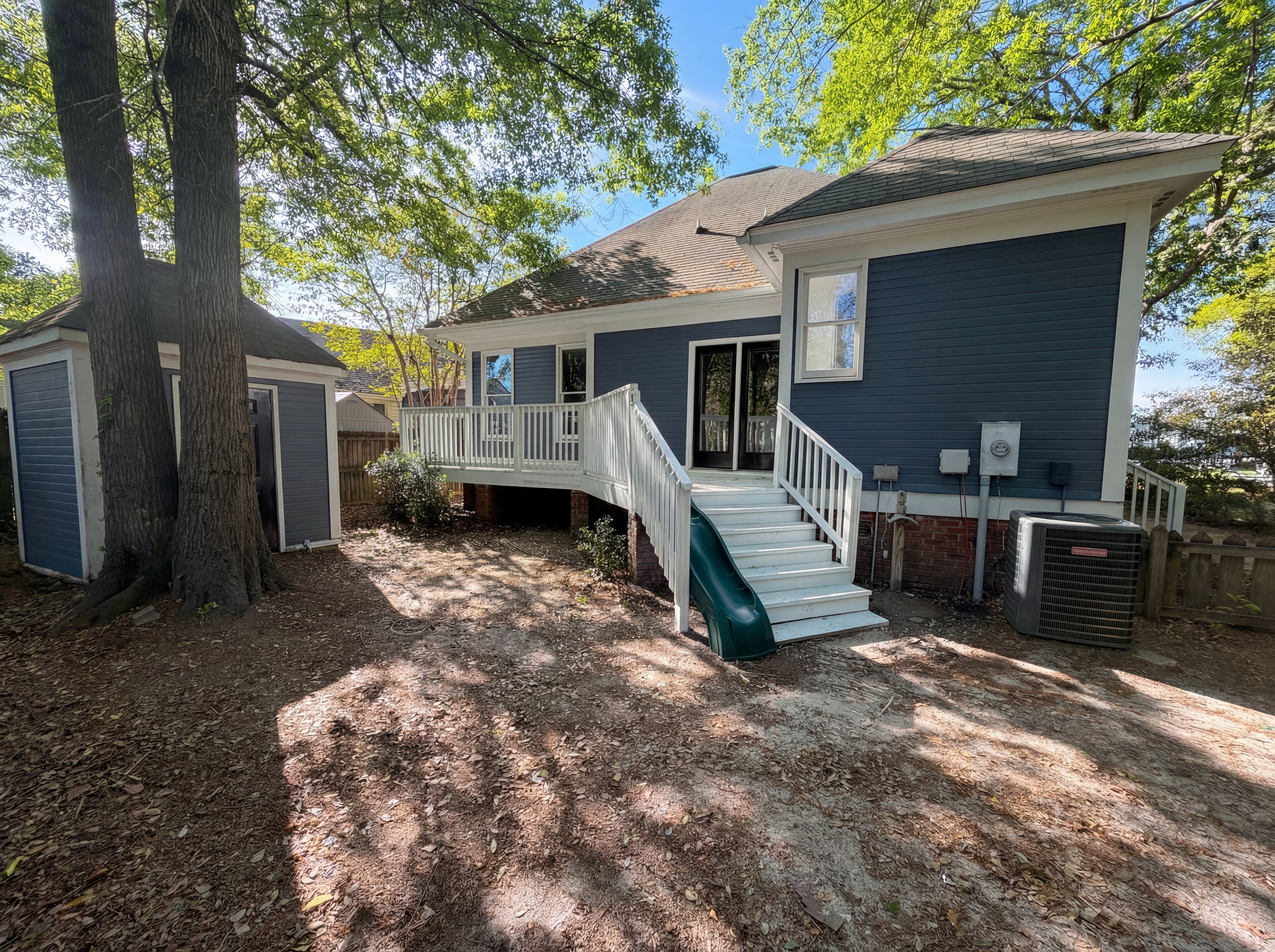 Photo 5 of 20 of 204 Wallace Cir, Lexington, SC