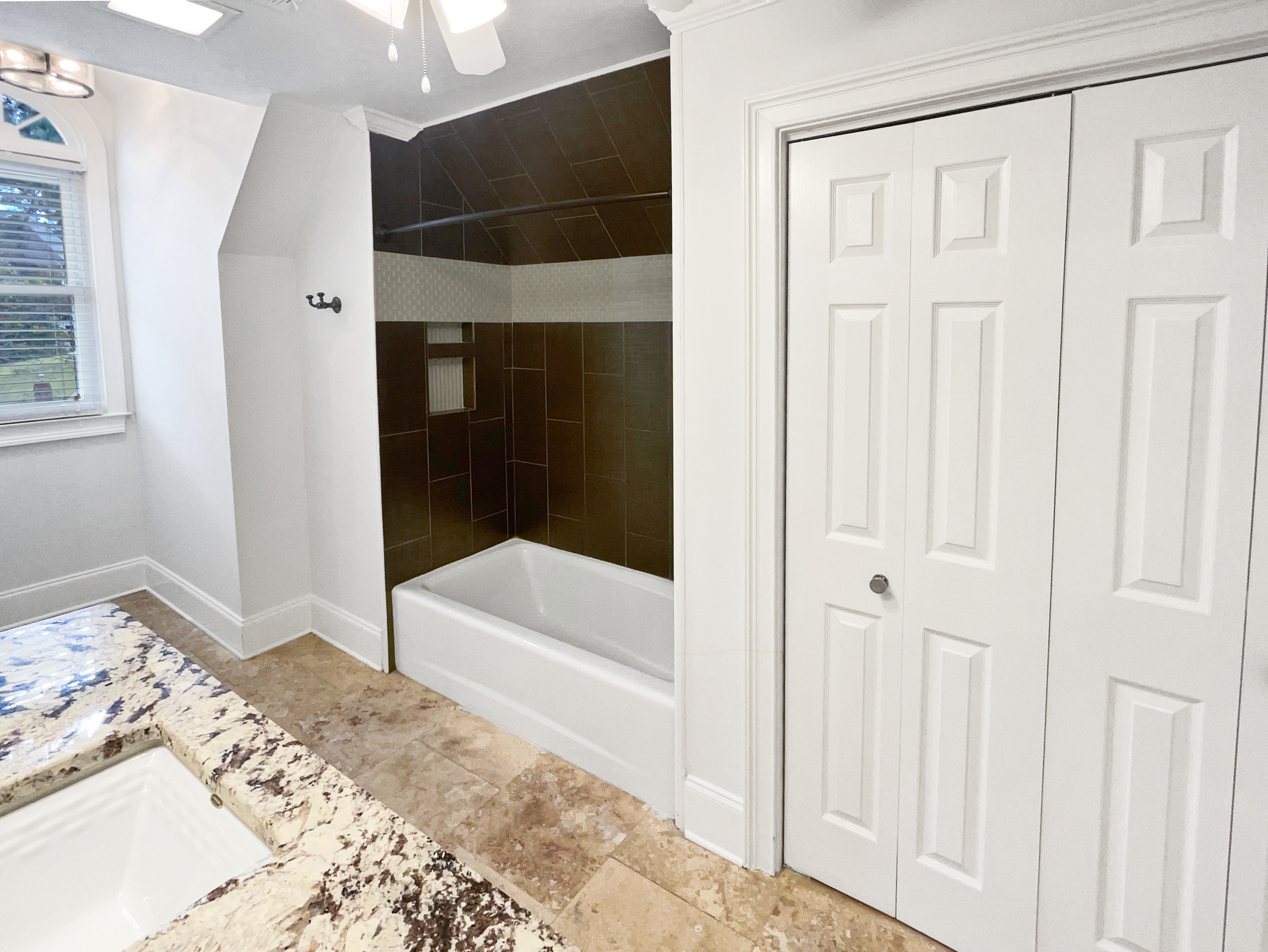 Photo 18 of 48 of 5919 Heritage Ln, Stone Mountain, GA