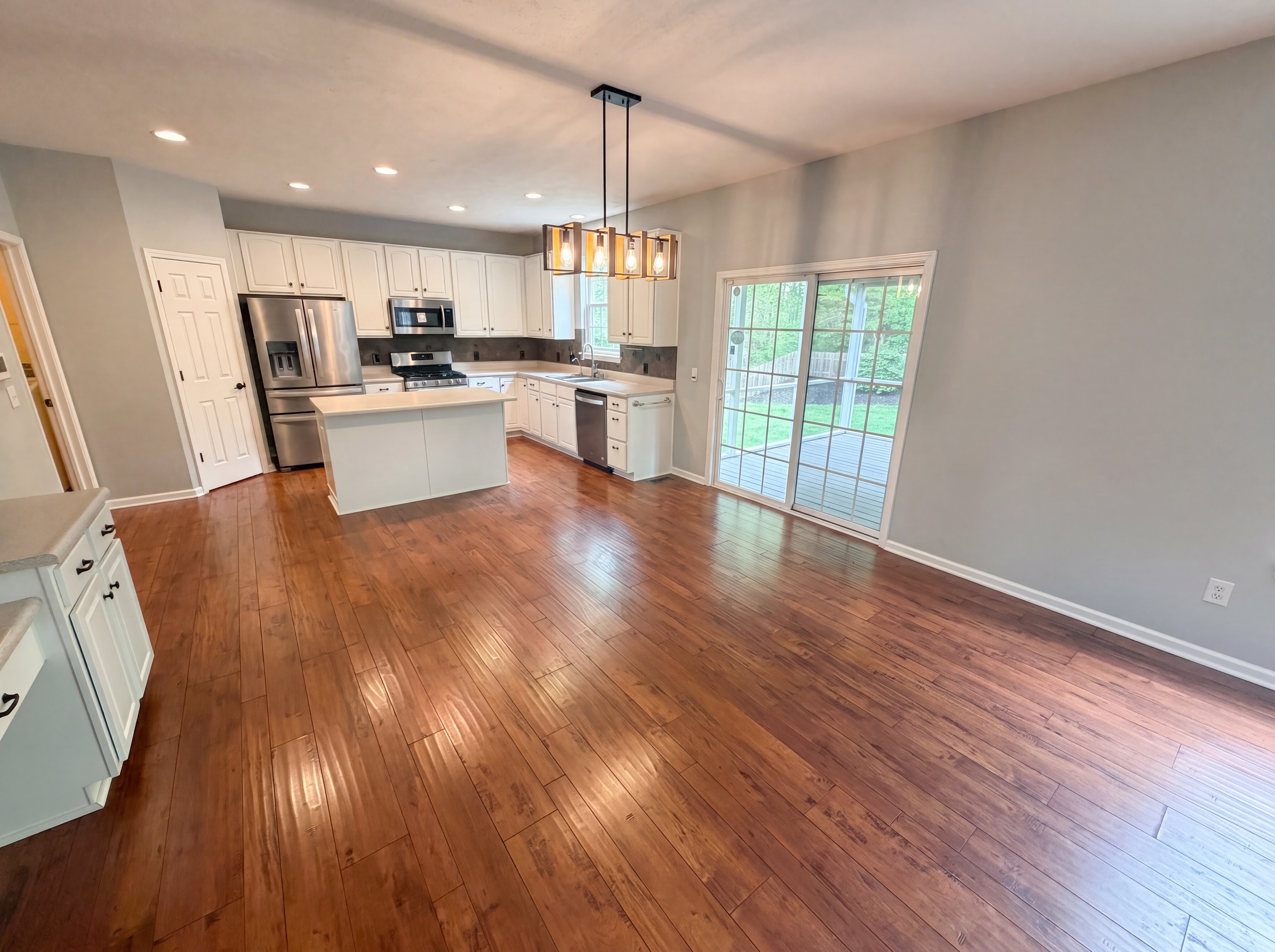 Photo 10 of 37 of 11871 Gatwick View Dr, Fishers, IN