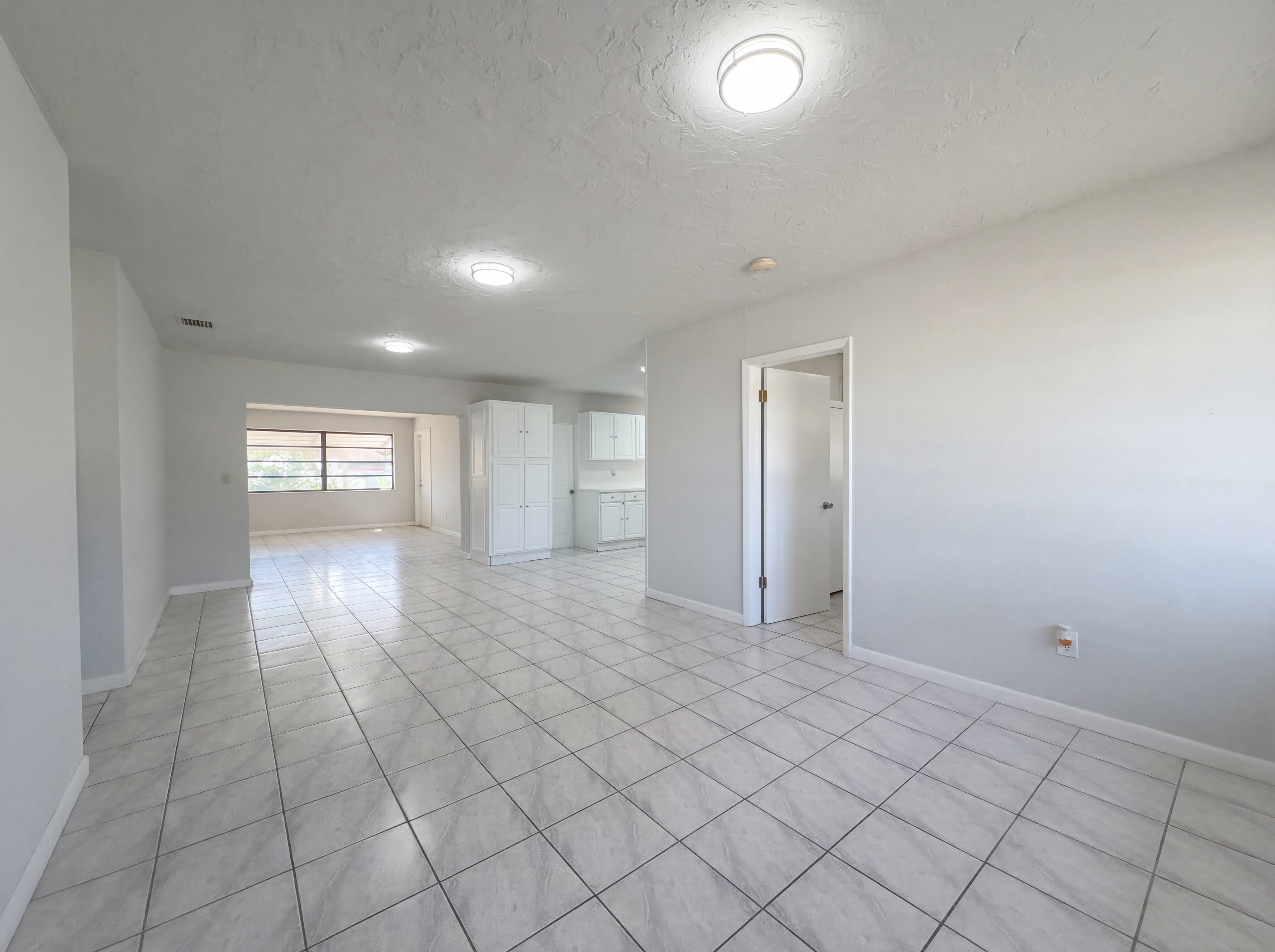 Photo 6 of 19 of 12230 SW 187th Ter, Miami, FL