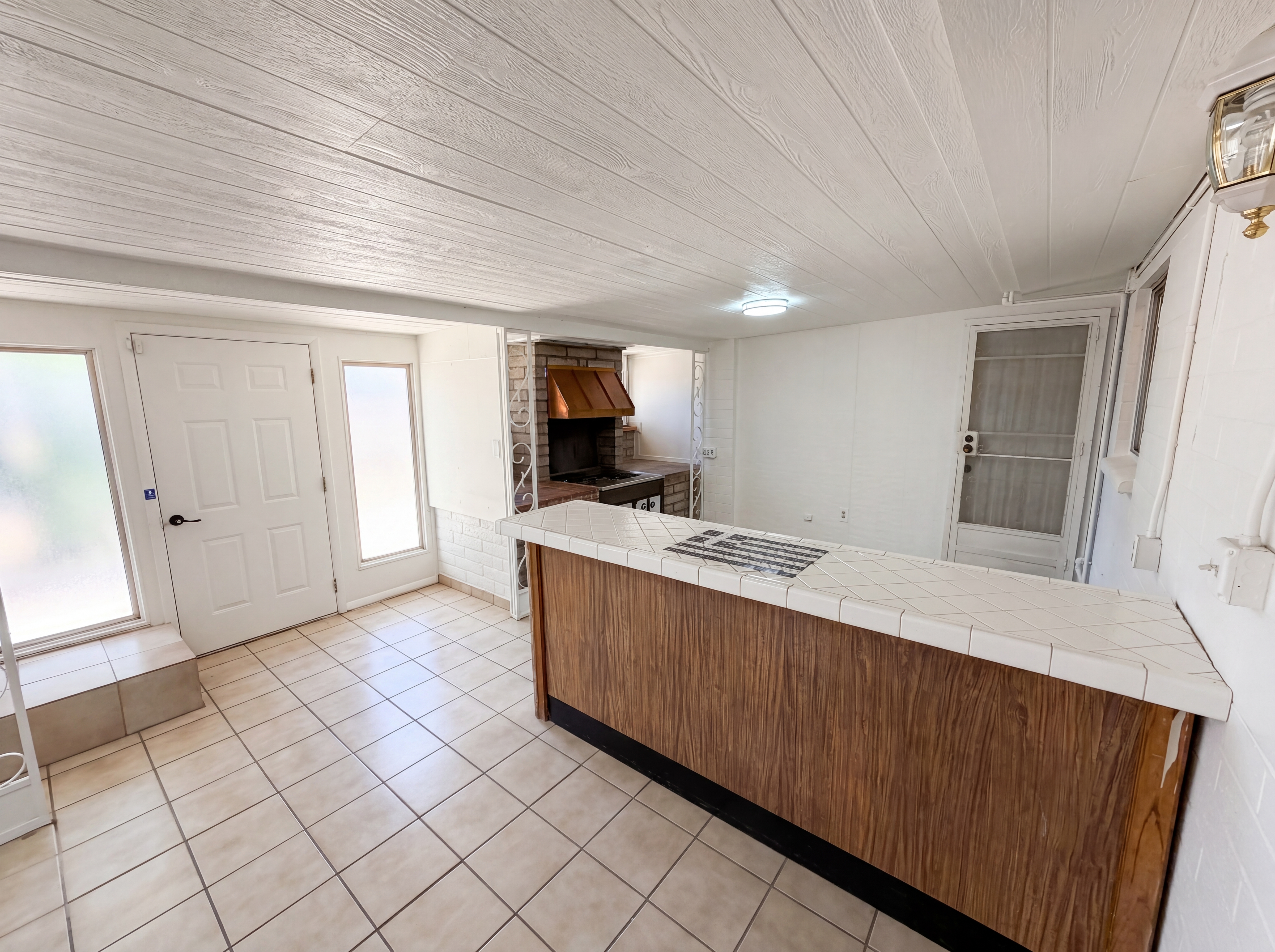 Photo 11 of 24 of 1133 W Edgewater Dr, Tucson, AZ