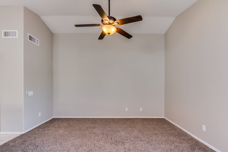 Photo 8 of 24 - 7760 W Julie Dr, Glendale, AZ 85308