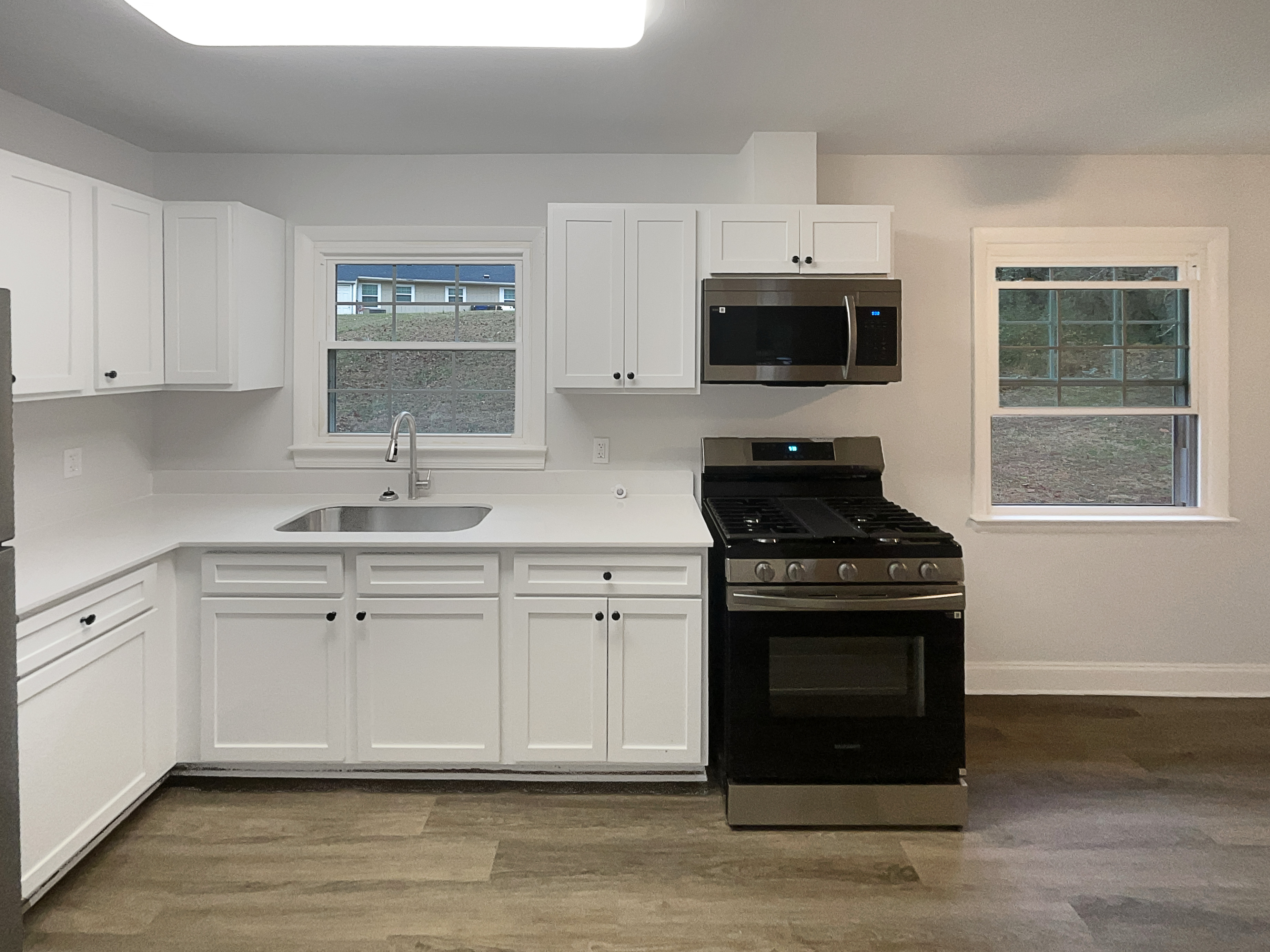 Photo 11 of 17 of 4043 Larkspur Pl, Winston Salem, NC