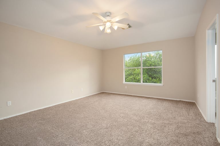 Photo 15 of 17 - 8410 Macow Ct, Rosharon, TX 77583