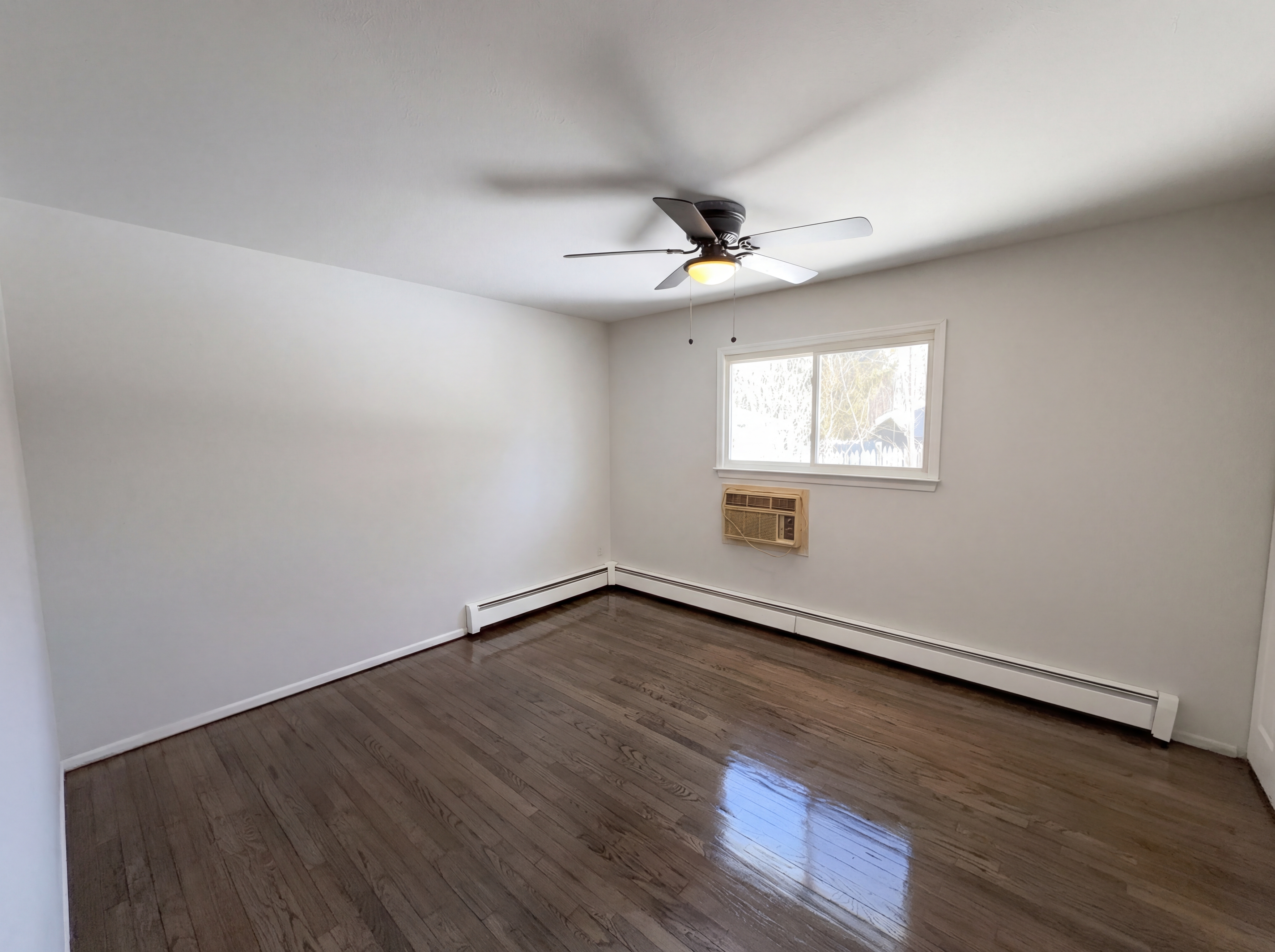 Photo 14 of 24 of 47 Brandywine Cir, Piscataway, NJ