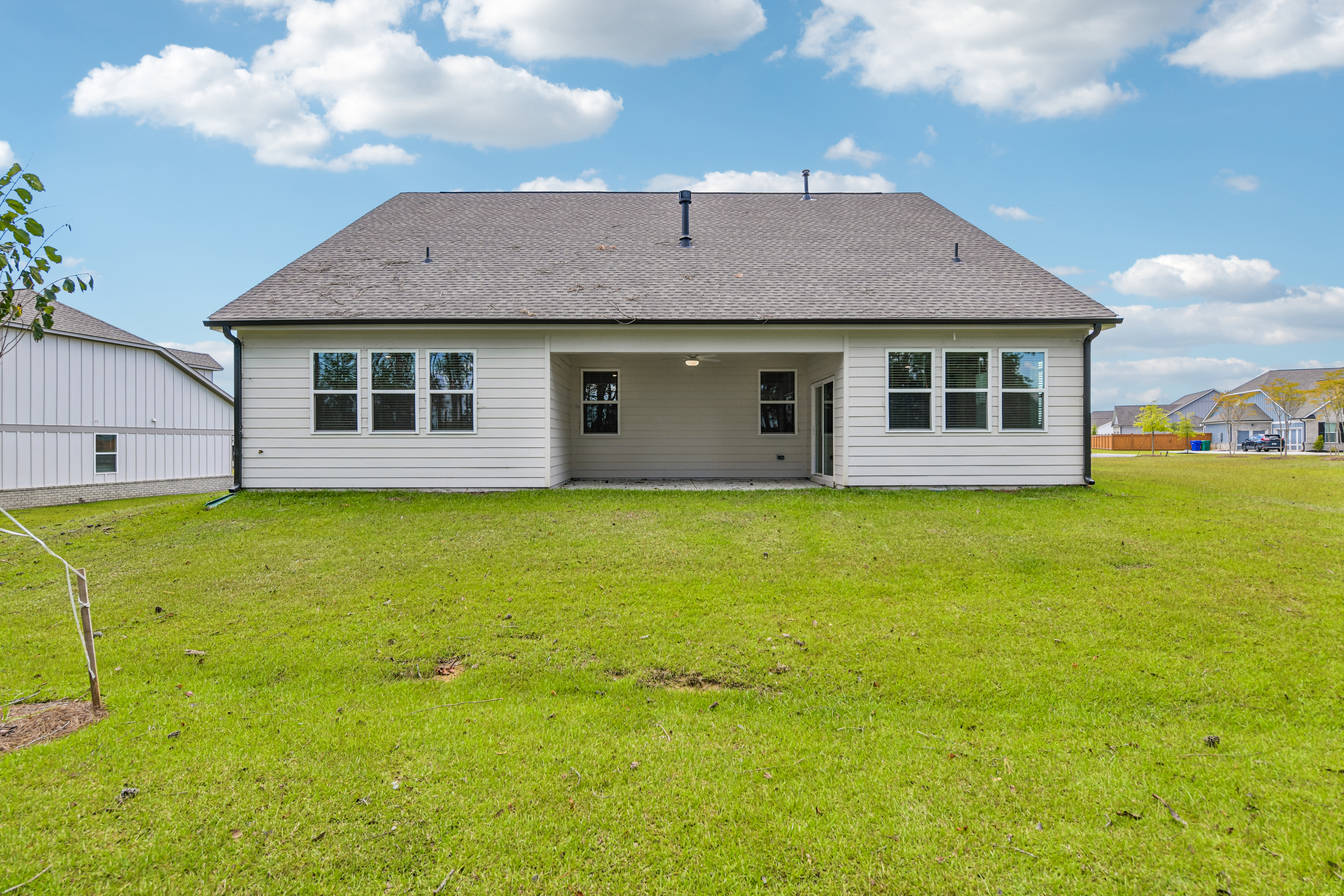 Photo 7 of 36 of 230 Flat Shoal Dr, Bonaire, GA