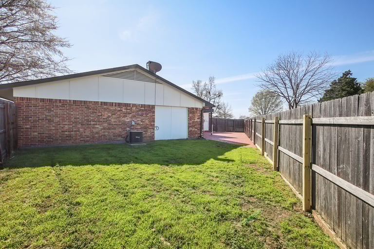 Photo 24 of 24 - 6113 Teton Dr, Mesquite, TX 75150