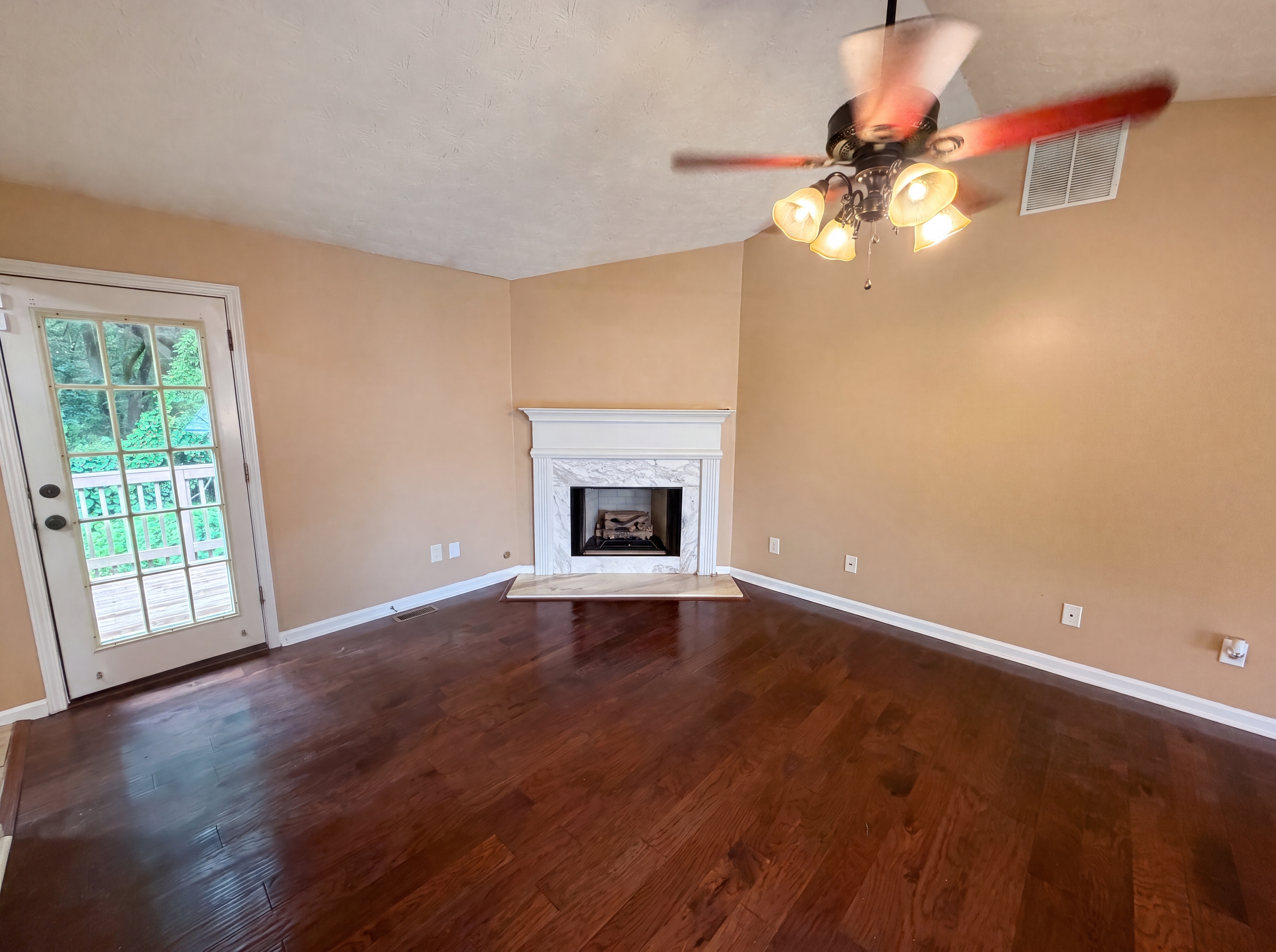 Photo 10 of 24 of 2195 Clayton Rdg, Lithonia, GA