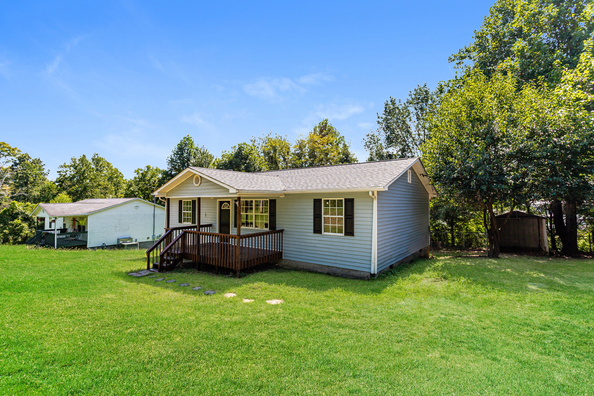 Photo 12 of 14 of 252 Queener Ln, Caryville, TN