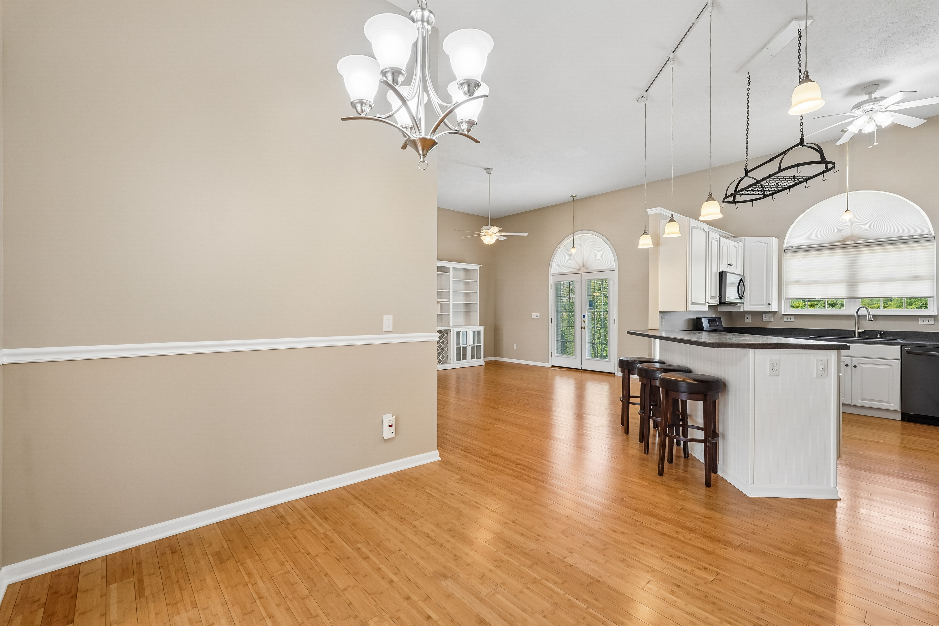 Photo 9 of 61 of 6400 Clark Rd, Sunbury, OH