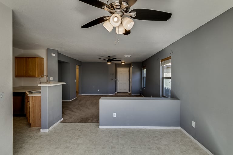 Photo 10 of 22 - 2051 W Kristina Ave, Queen Creek, AZ 85142