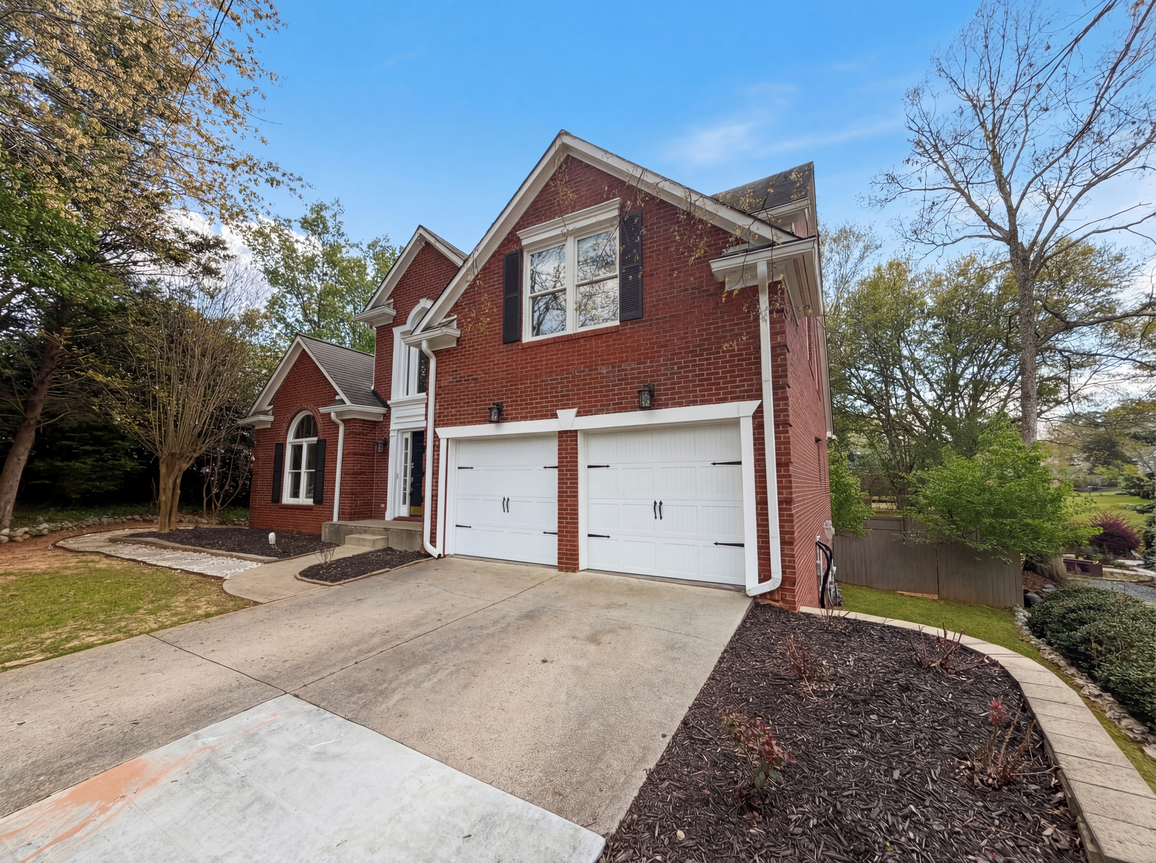 Photo 19 of 44 of 4000 Amberley Ln, Marietta, GA