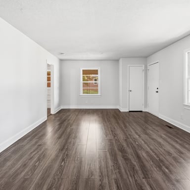 Property photo 3 of 811 Sunset Ave NW