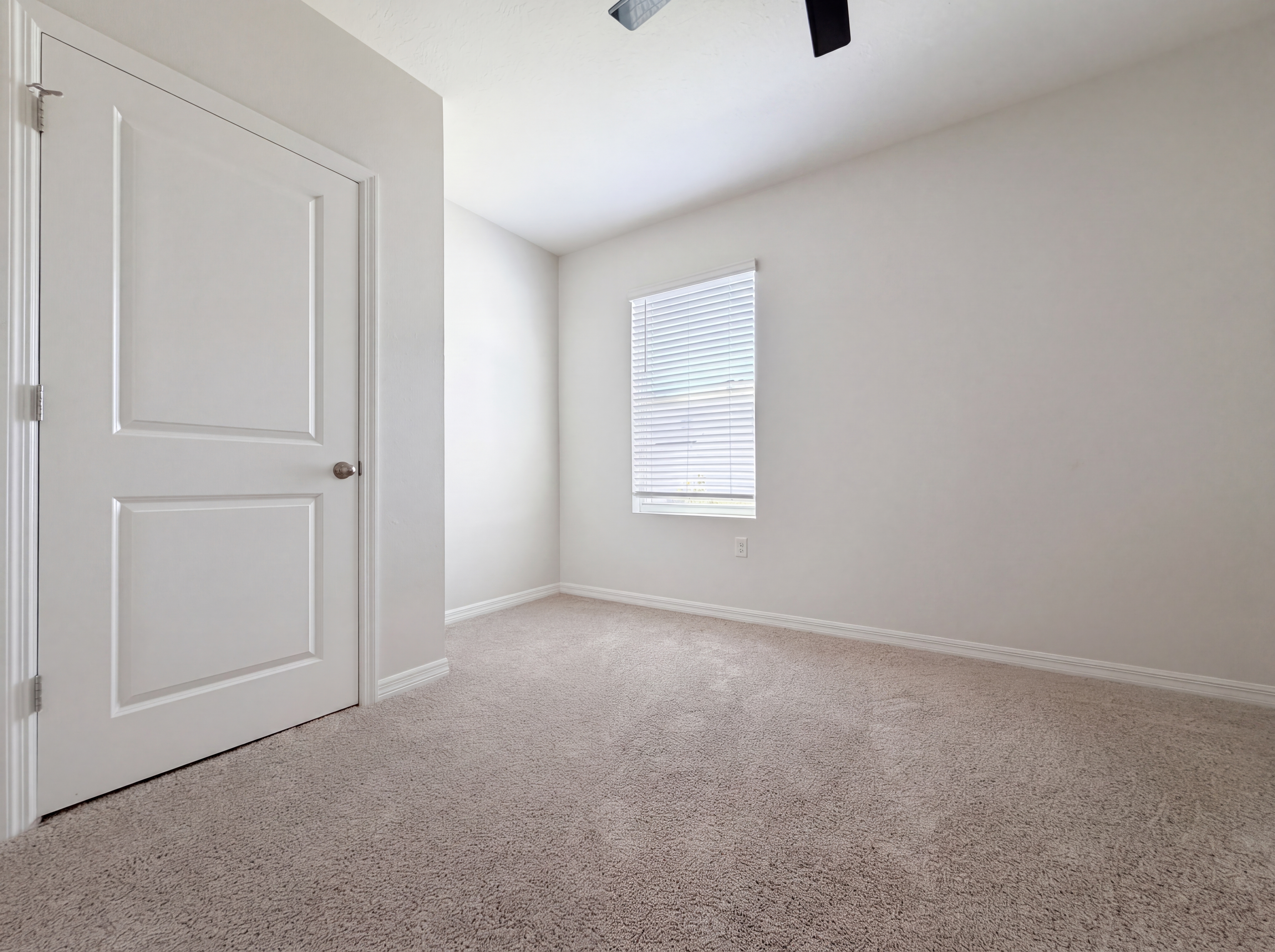 Photo 11 of 36 of 10225 Mangrove Well Rd, Sun City Center, FL
