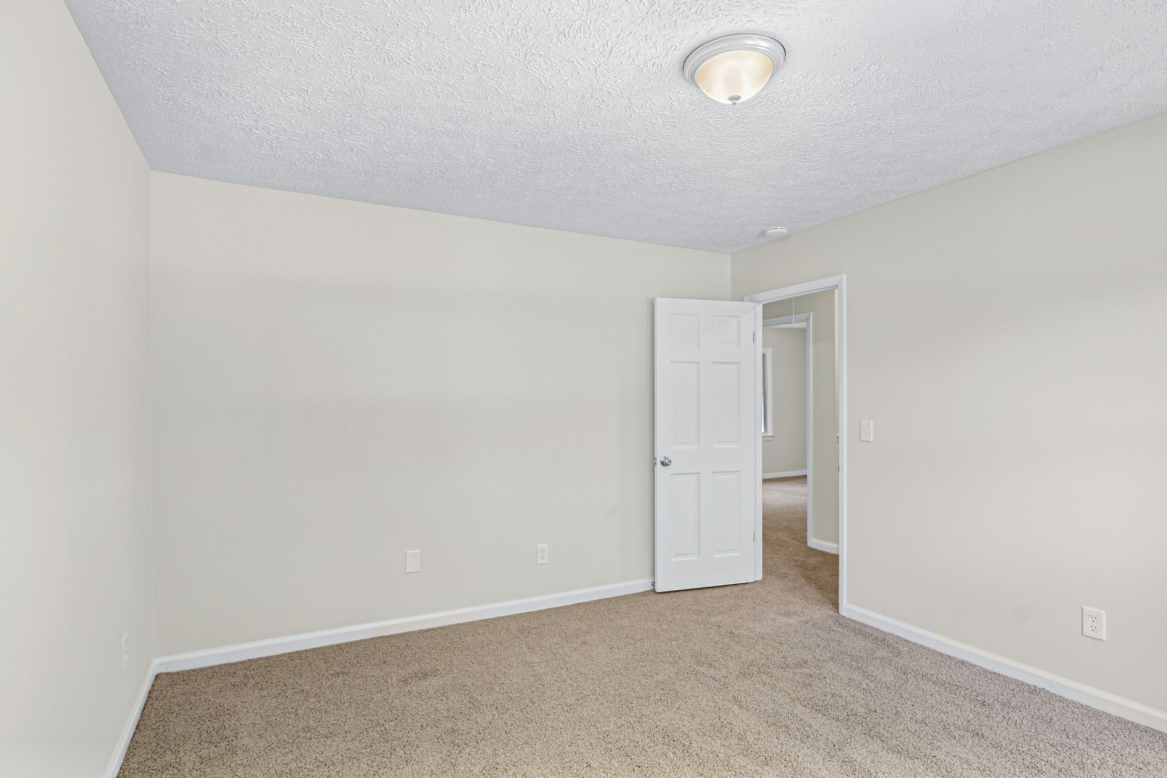 Photo 24 of 45 of 2215 Angela Dr SW, Lilburn, GA