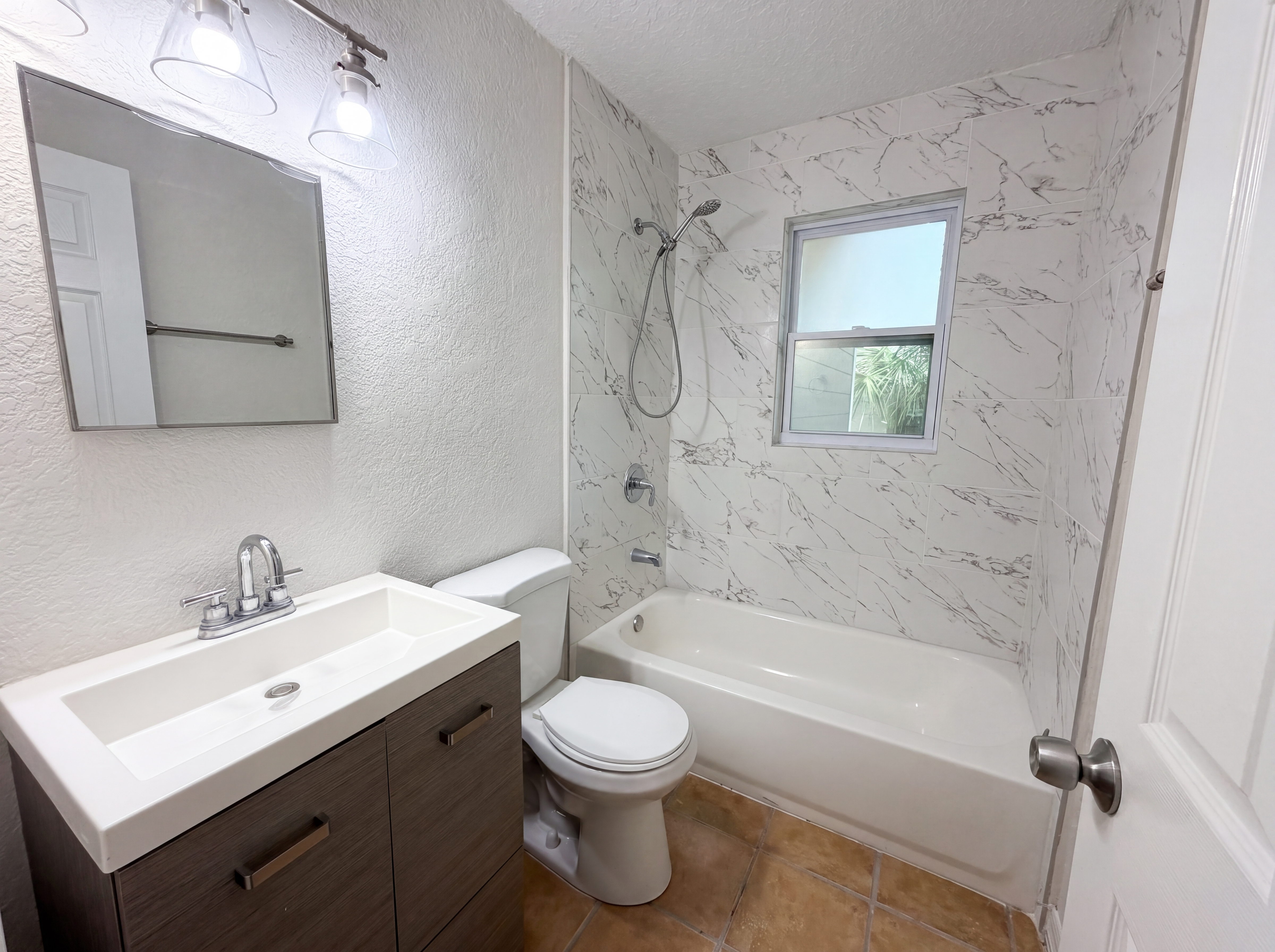 Photo 6 of 17 of 4010 E Paris St, Tampa, FL