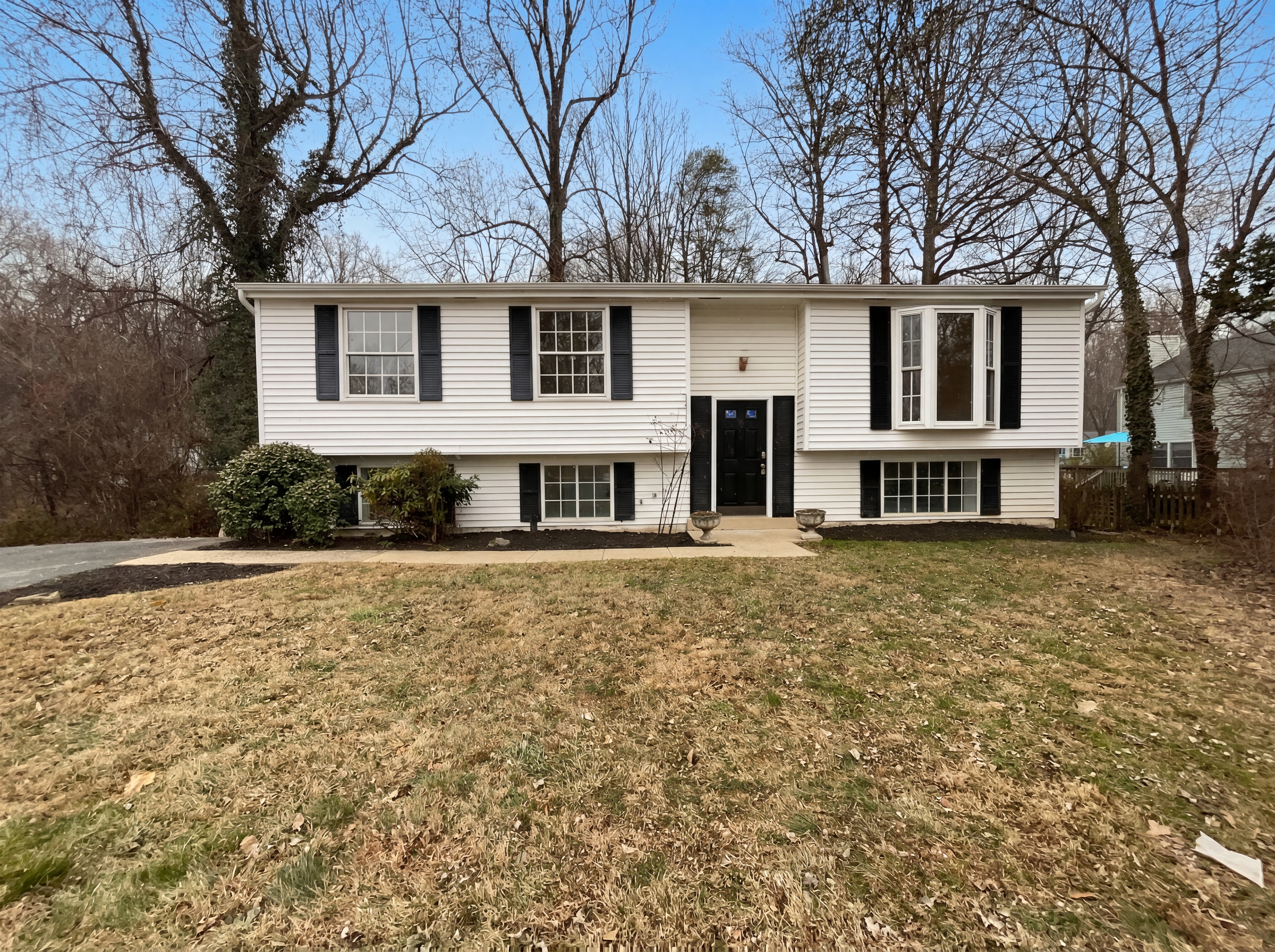 Photo 21 of 34 of 10911 Santa Clara Dr, Fairfax, VA
