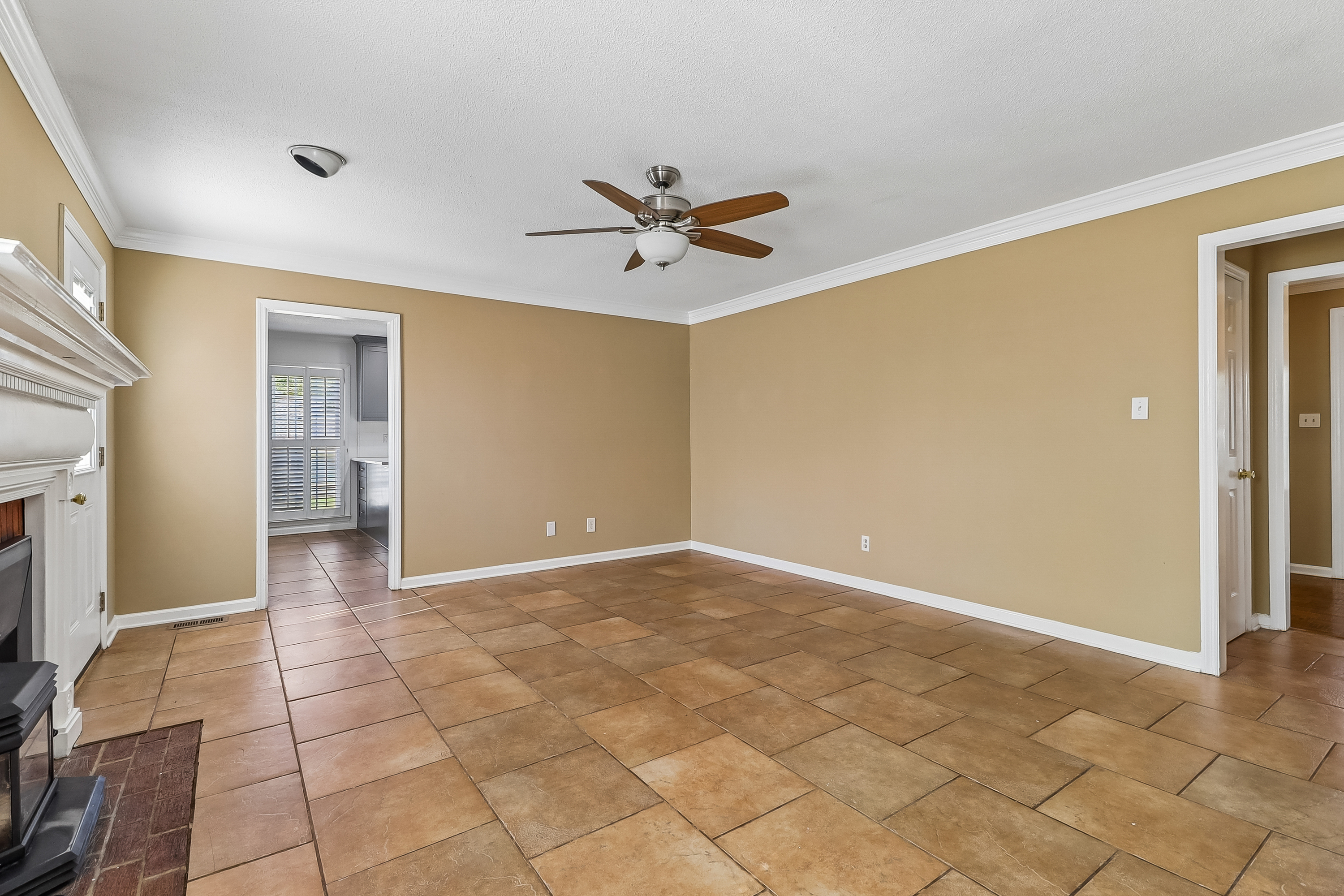 Photo 12 of 41 of 453 Highlands Ct, Augusta, GA