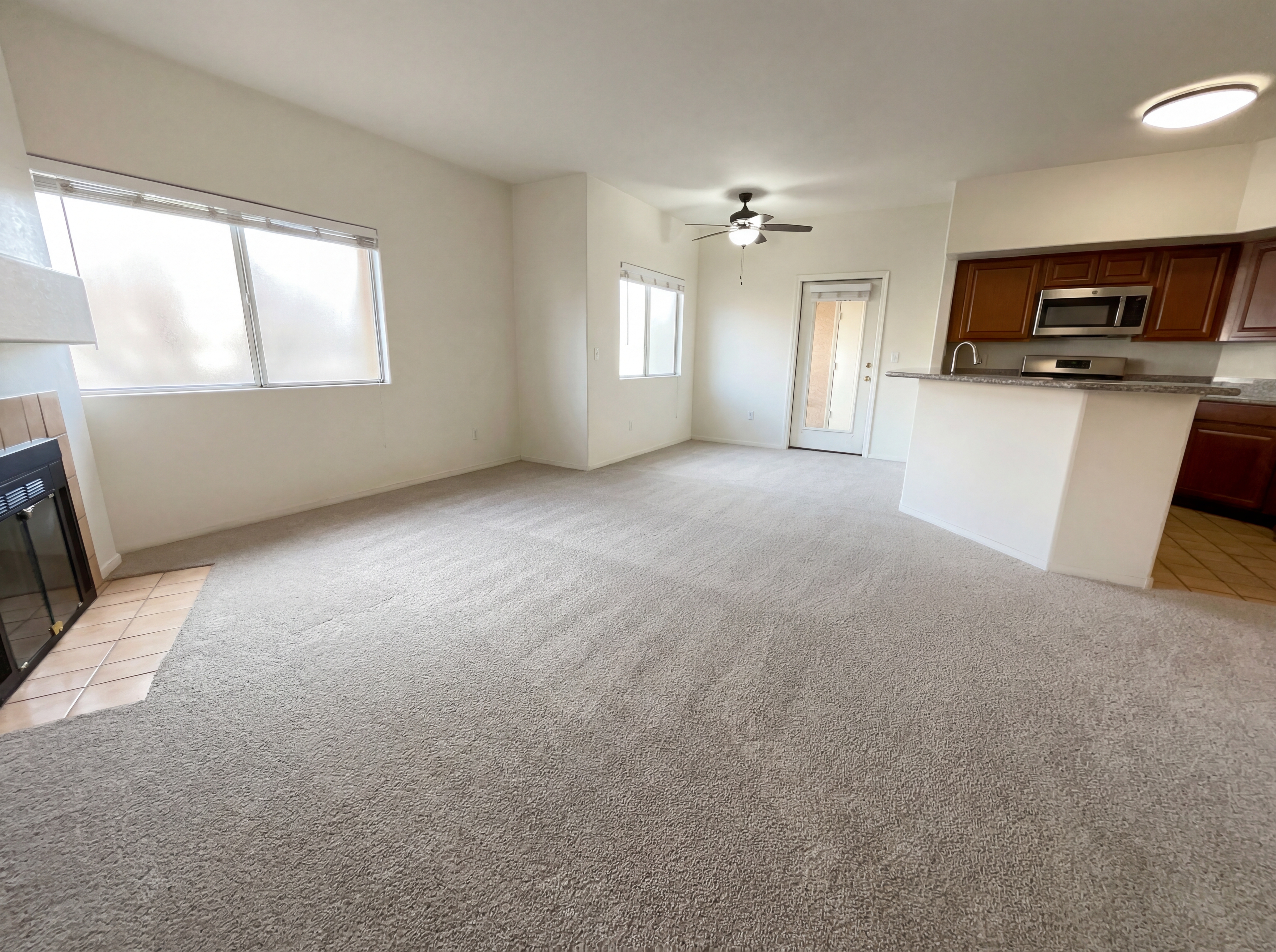 Photo 8 of 19 of 900 Heavenly Hills Ct, Las Vegas, NV