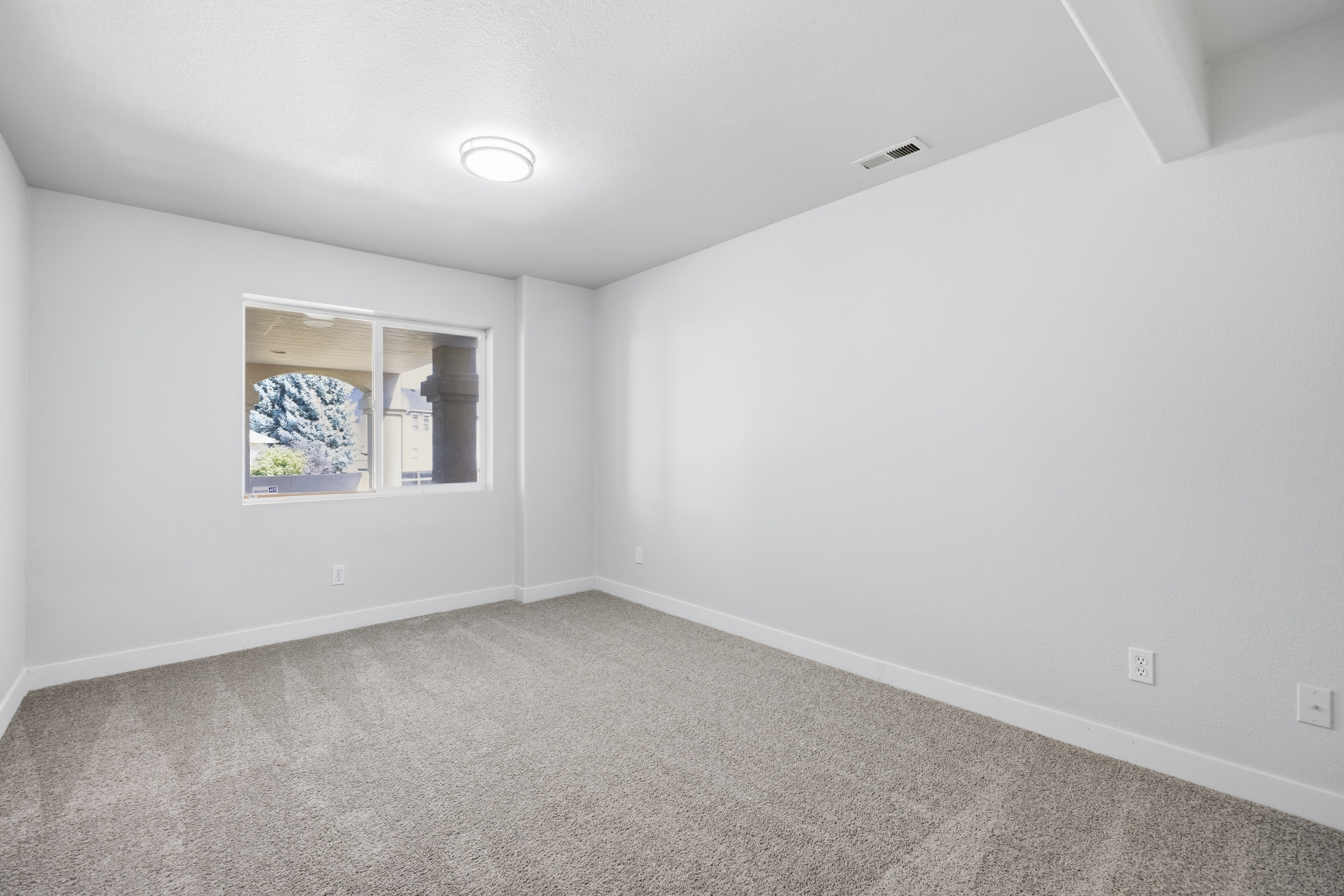 Photo 35 of 59 of 4770 Paramount Pl, Colorado Springs, CO