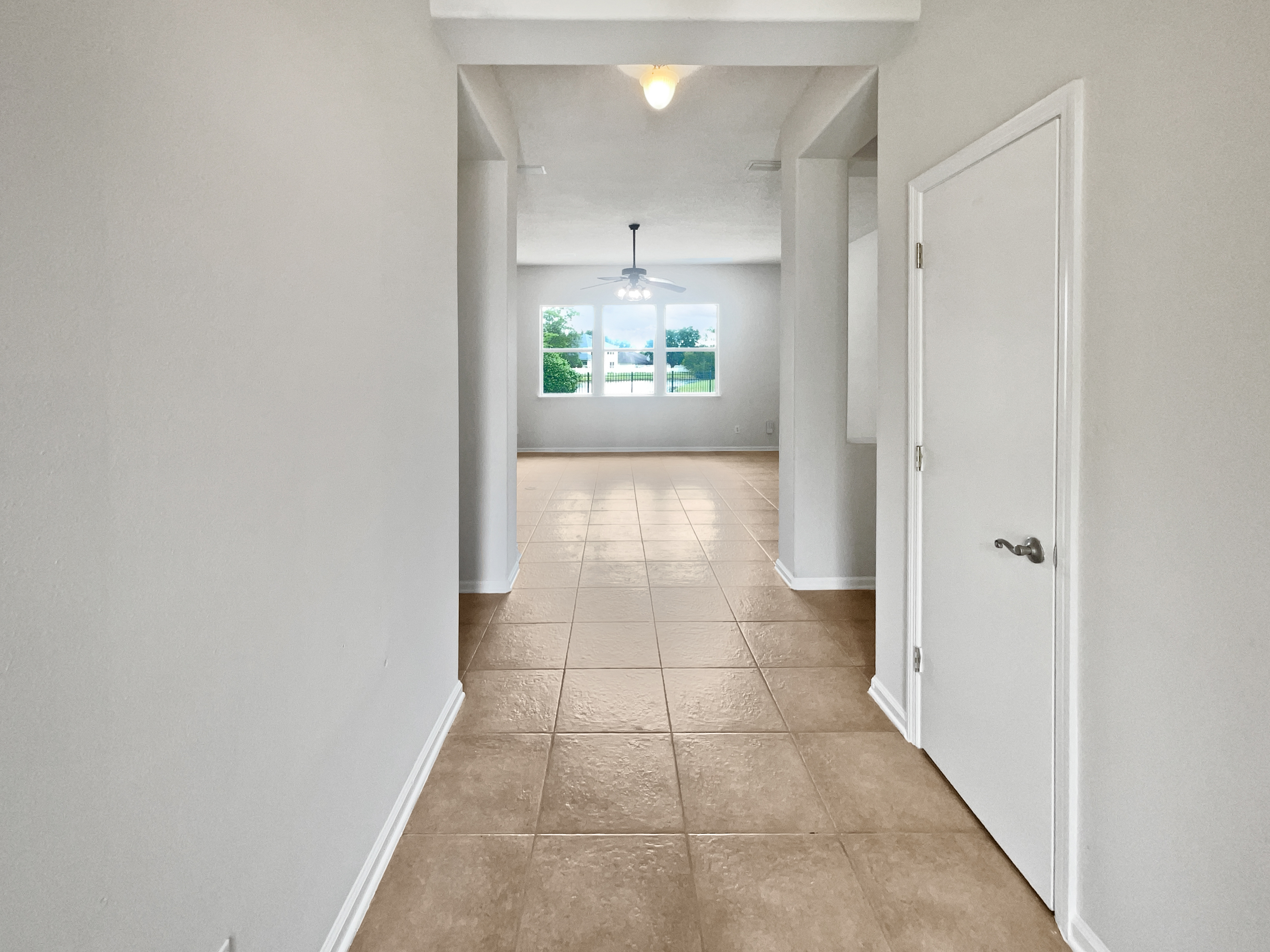 Photo 9 of 19 of 1292 Sunray Ct, Jacksonville, FL