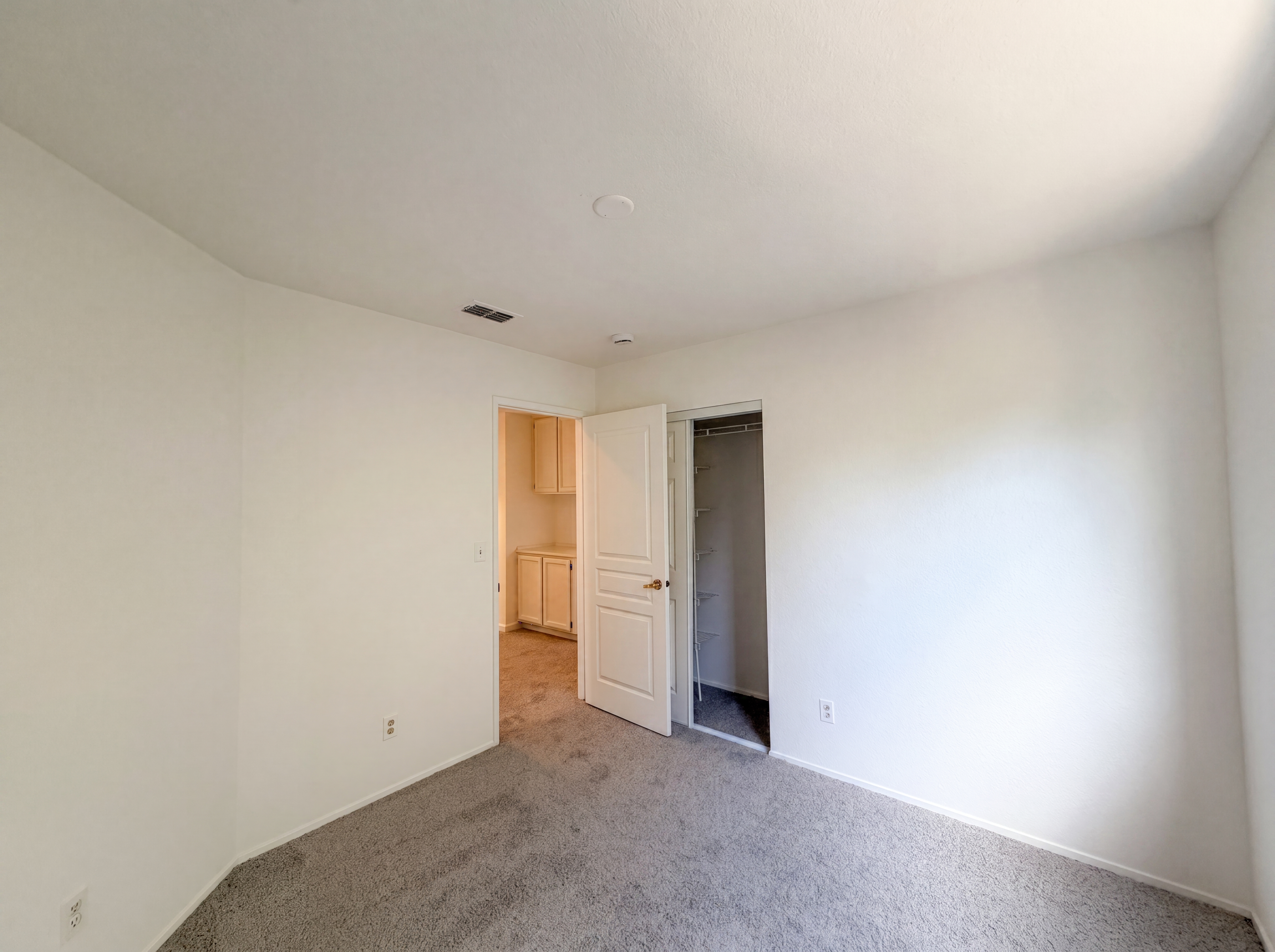 Photo 20 of 35 of 8027 Montevina Dr, Sacramento, CA
