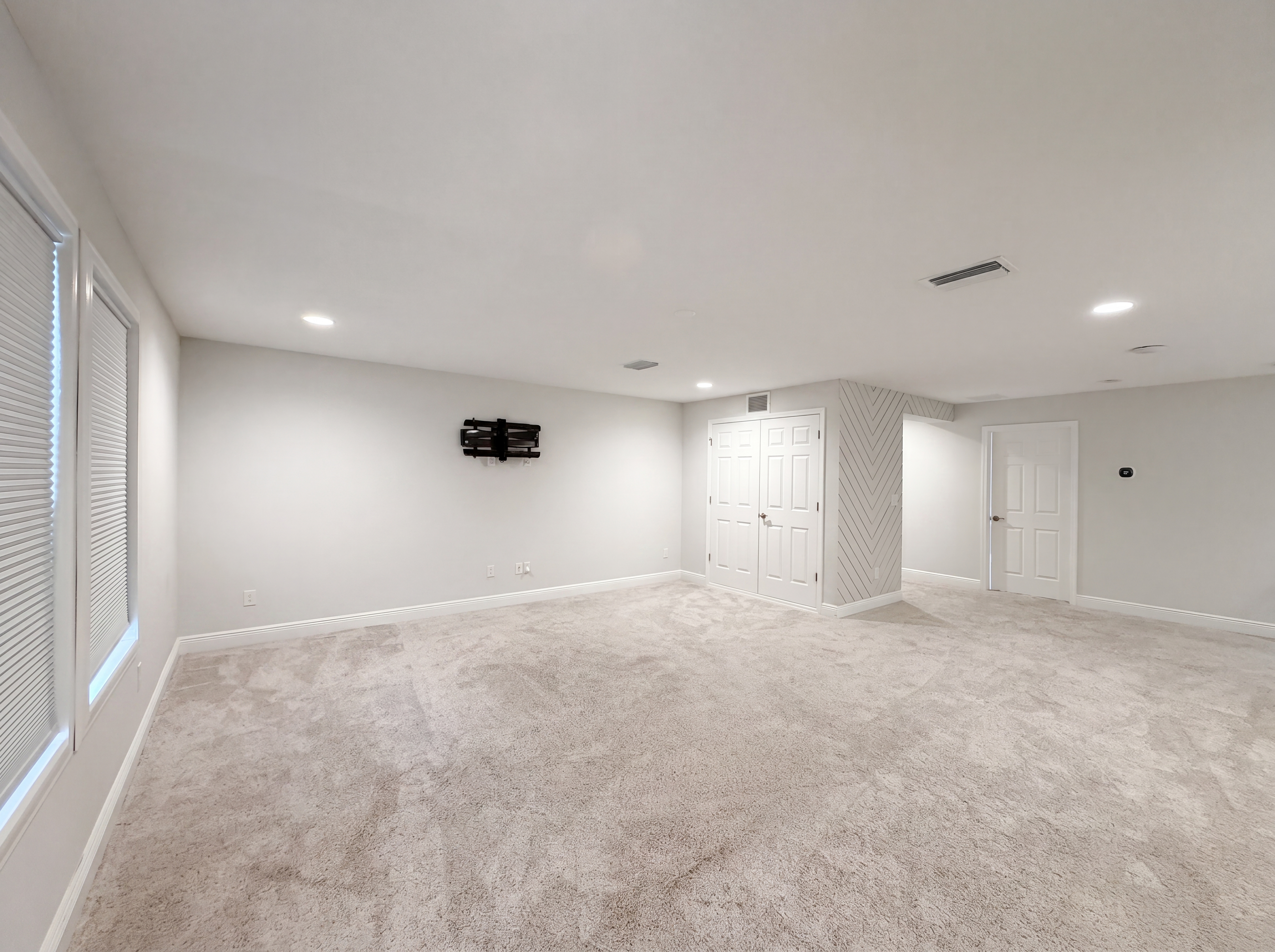 Photo 10 of 25 of 13176 Twin Bridges Dr, Riverview, FL
