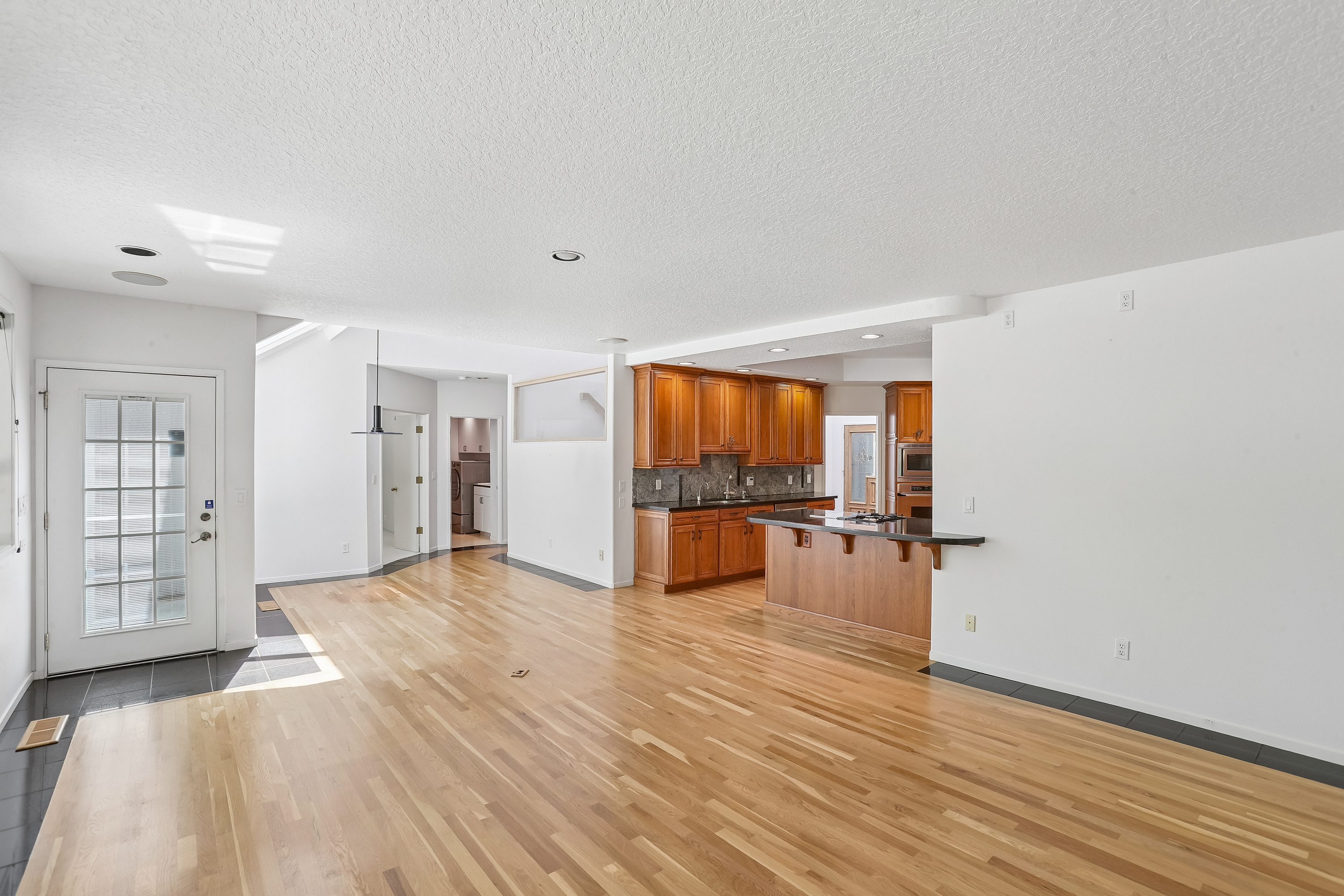 Photo 12 of 35 of 10838 S Southridge Dr, Portland, OR