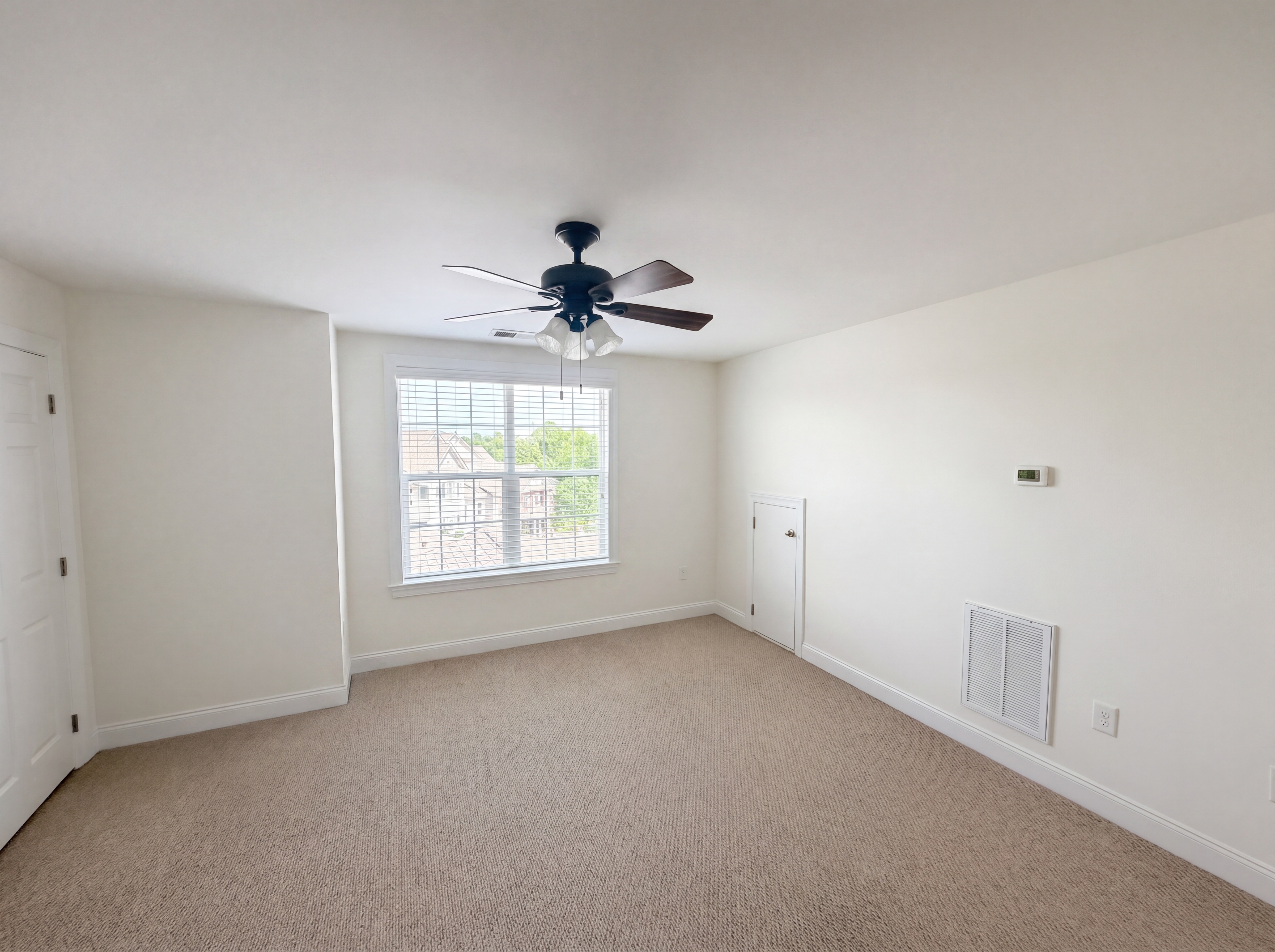 Photo 10 of 19 of 10321 Sablewood Dr, Raleigh, NC