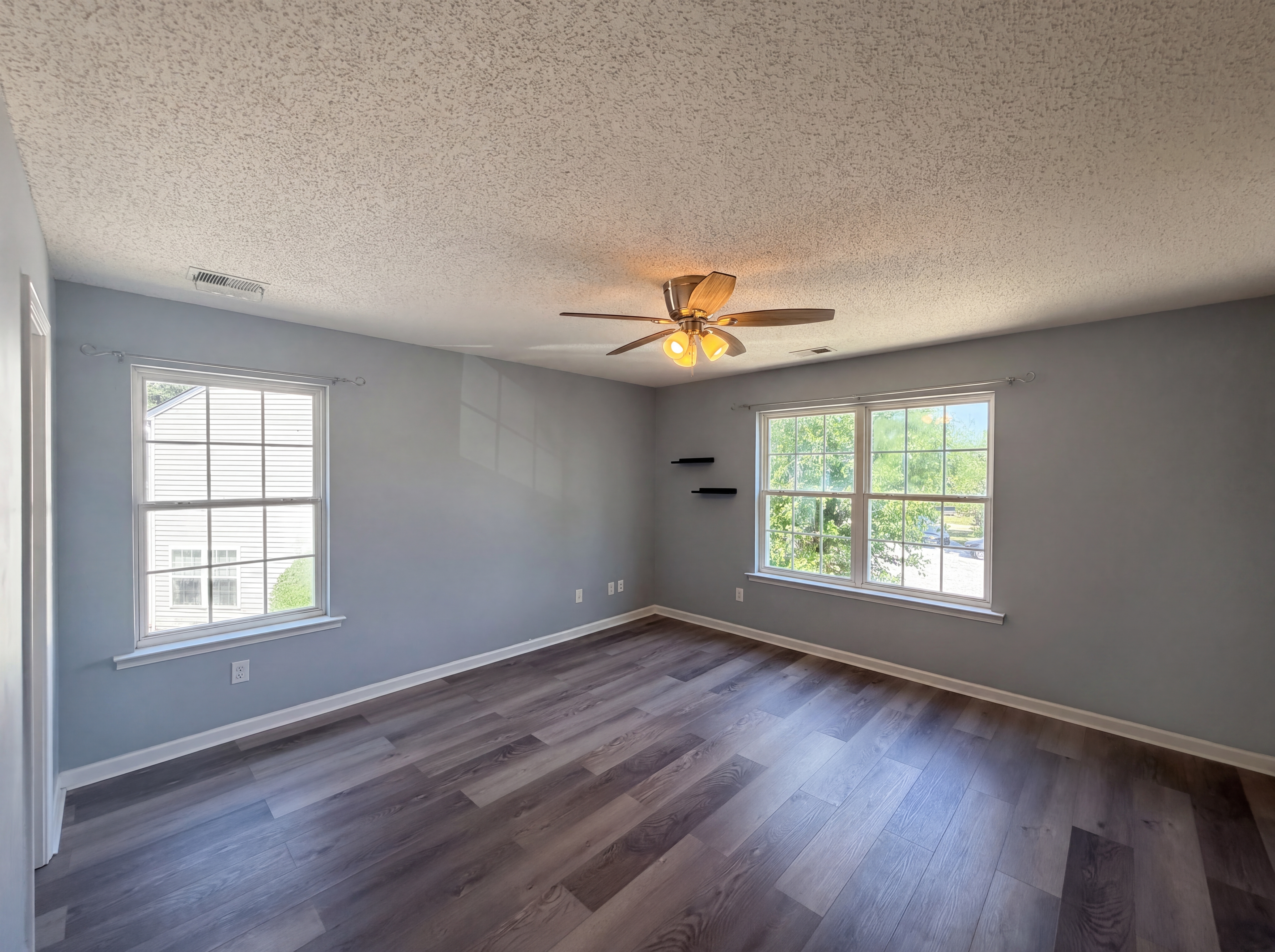 Photo 11 of 17 of 6005 Silkwater Ct, Raleigh, NC