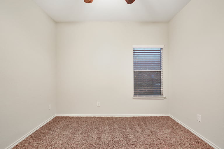 Photo 21 of 26 - 10009 Tulare Ln, Fort Worth, TX 76177