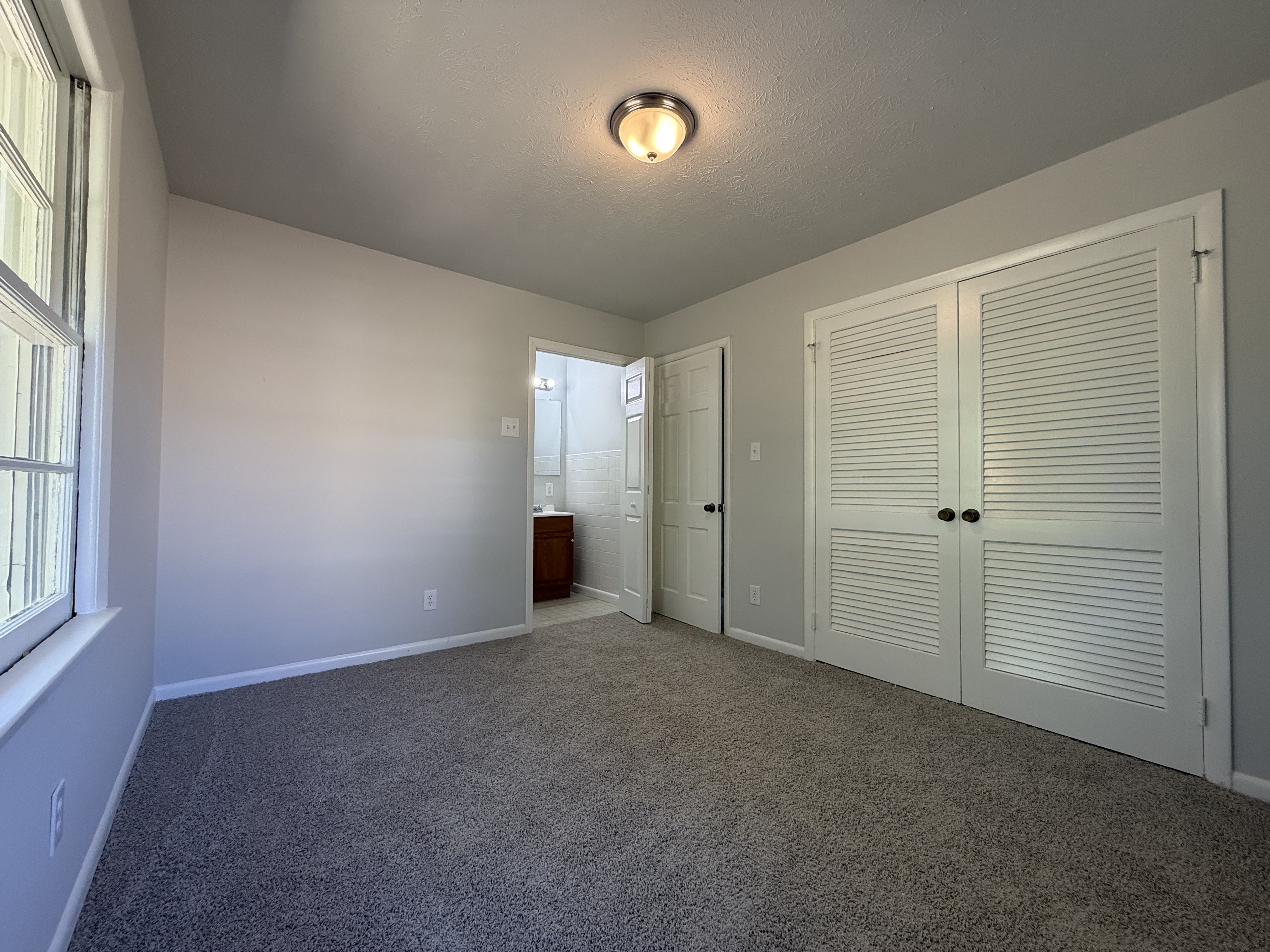 Photo 4 of 17 of 3224 Sandhill Dr, Fayetteville, NC
