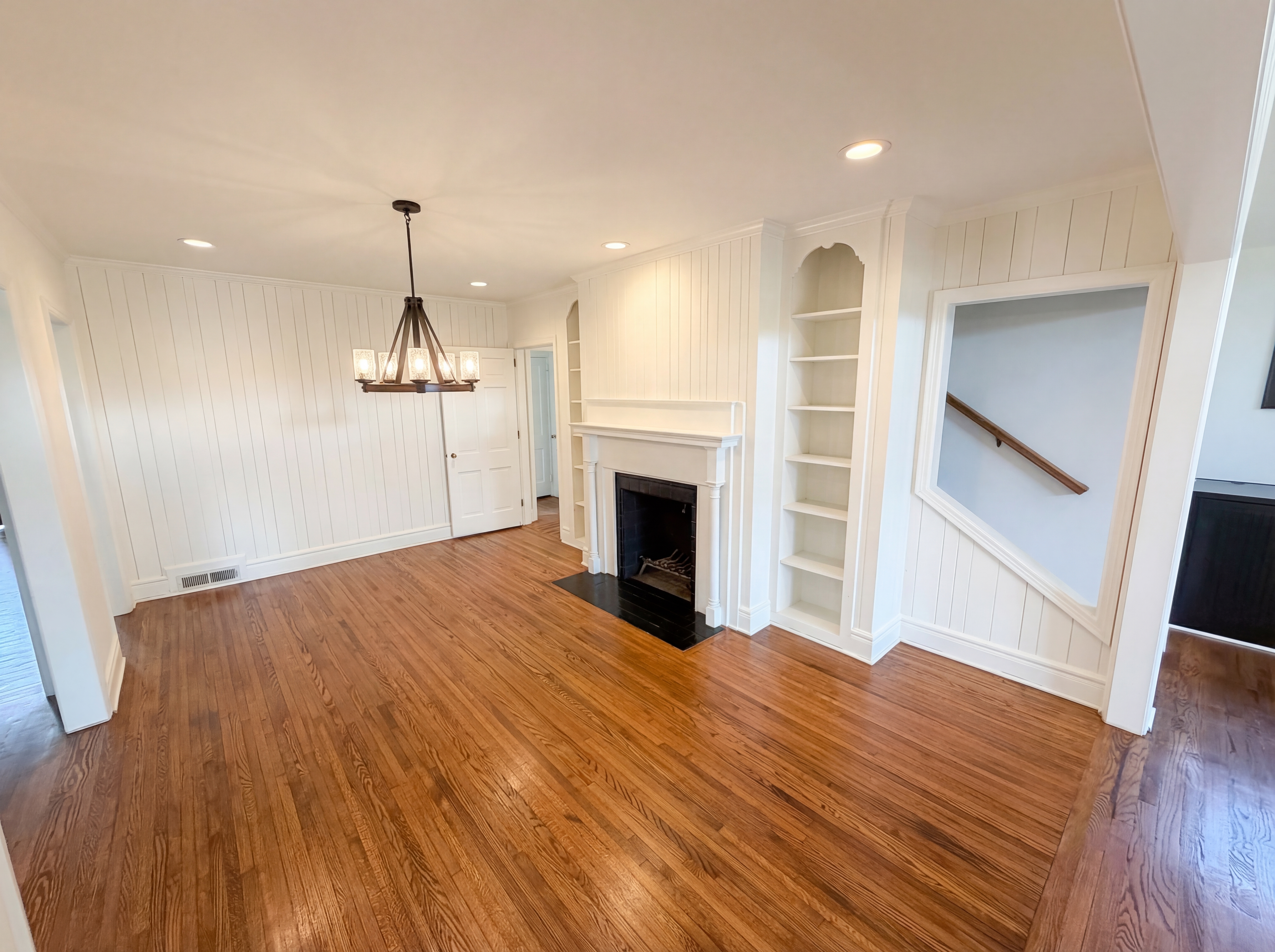 Photo 10 of 32 of 4467 Woodlark Ln, Charlotte, NC