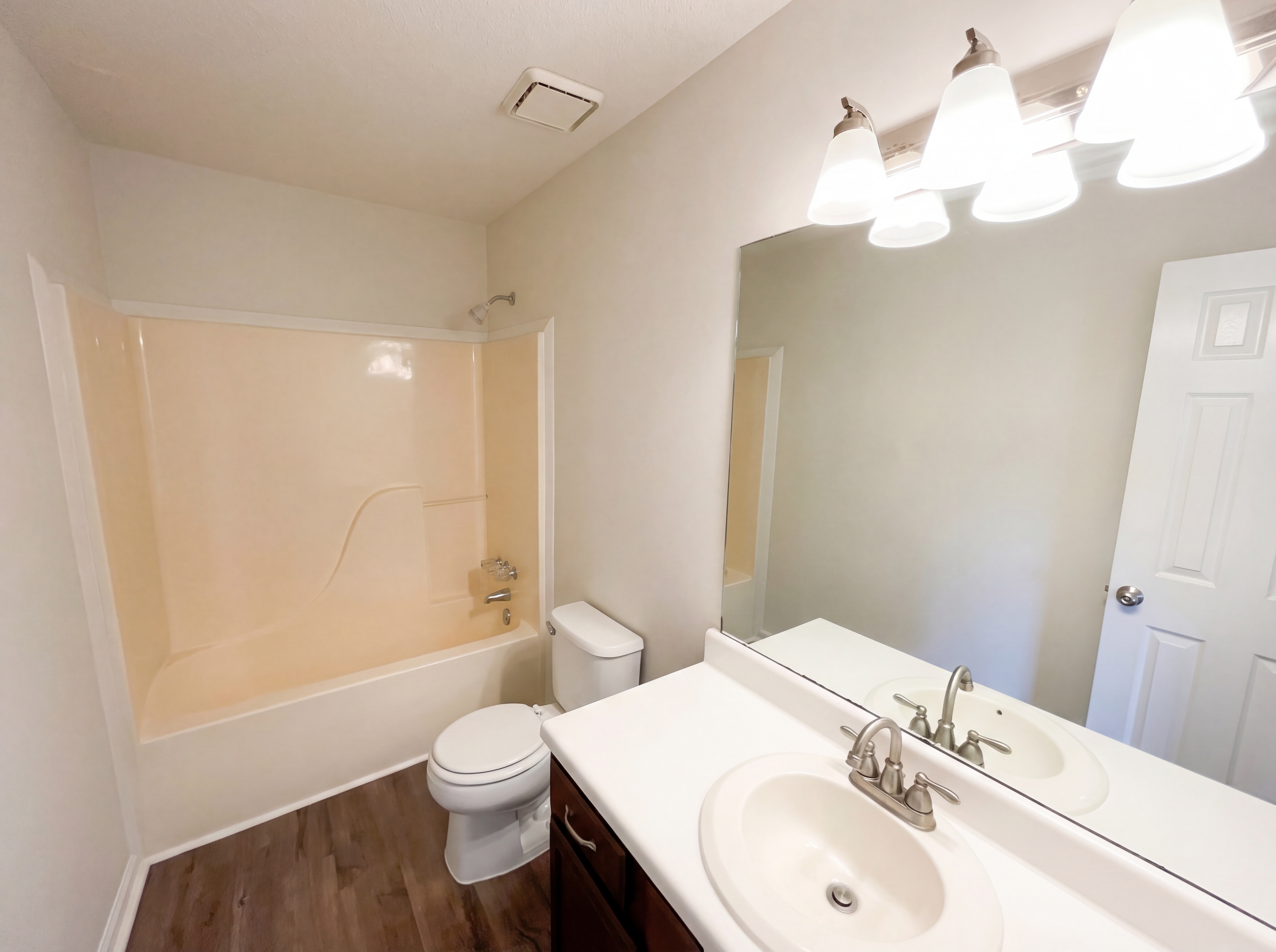Photo 18 of 28 of 1012 Crown Corners Dr, McDonough, GA