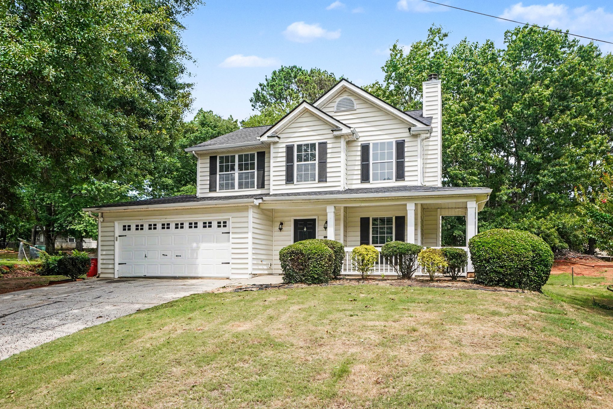Photo 16 of 20 of 10502 Irongate Ln, Jonesboro, GA