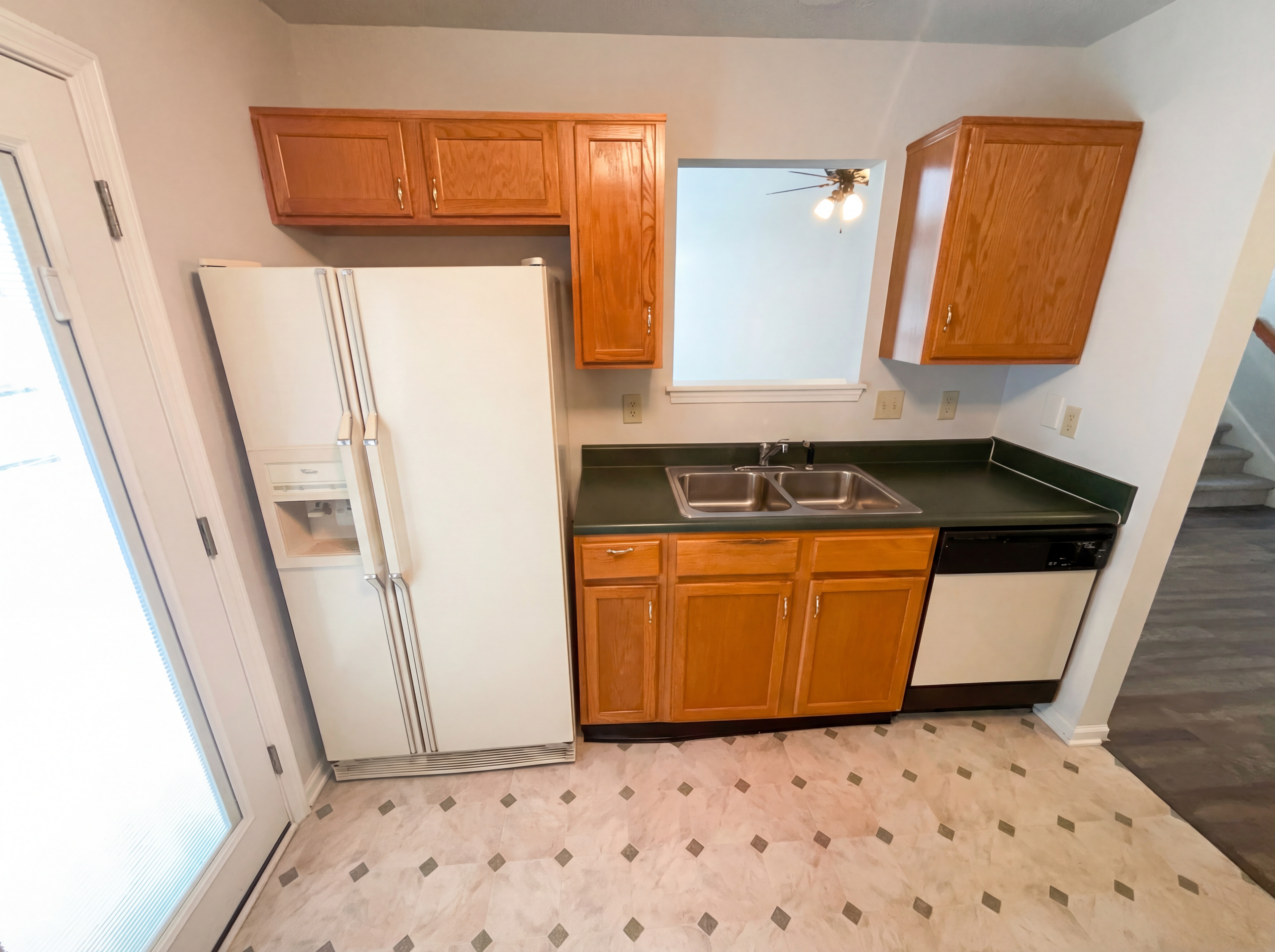 Photo 13 of 25 of 4925 Pembridge Dr, Indianapolis, IN