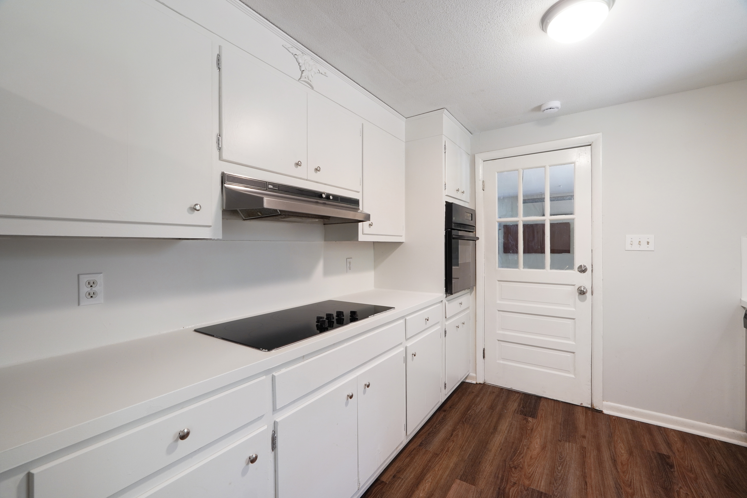 Photo 6 of 28 of 4036 Elizabeth St, Hickory, NC
