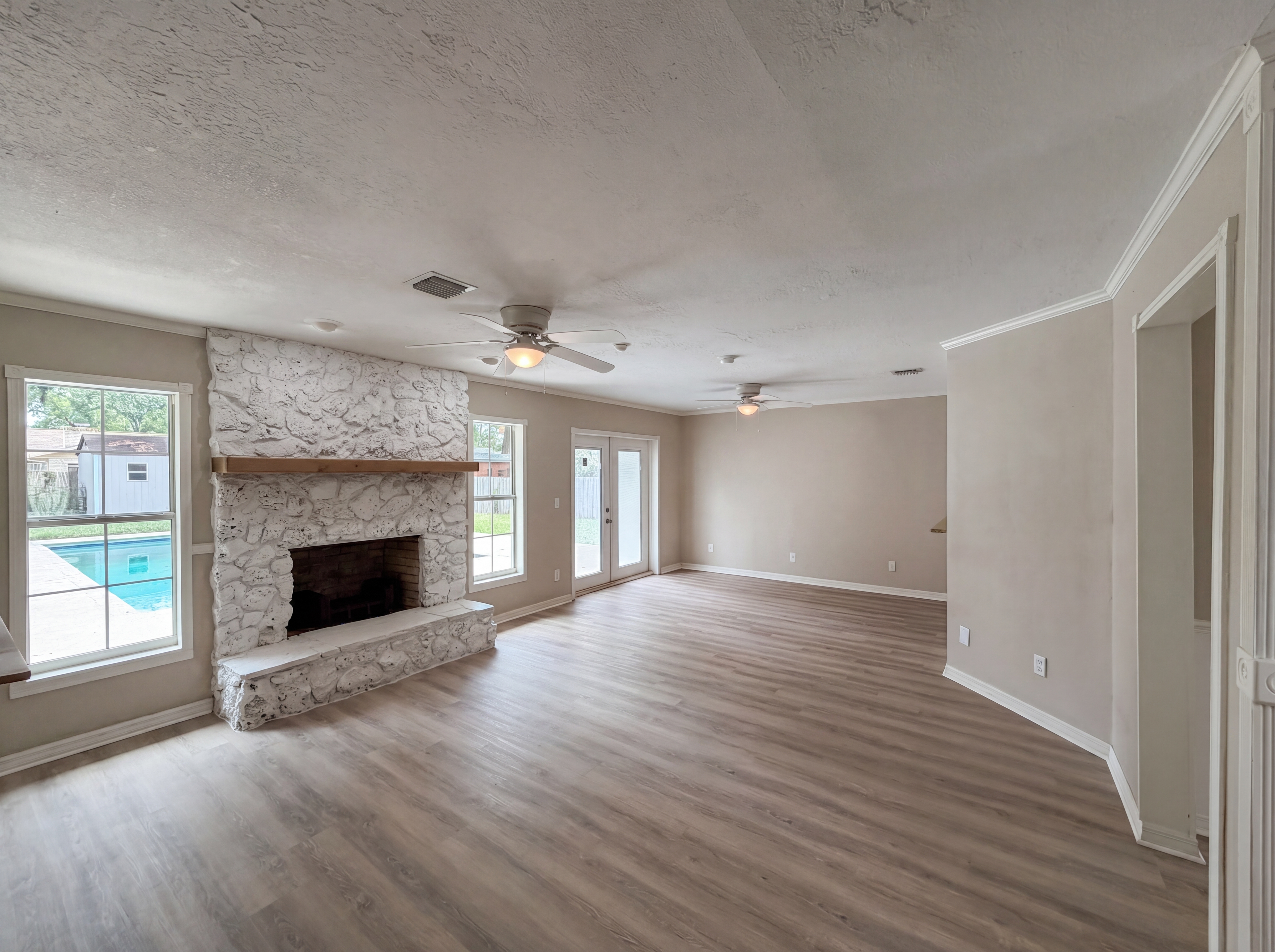 Photo 3 of 21 of 1770 NE 37th St, Ocala, FL