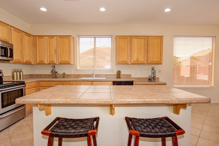 Photo 7 of 25 - 9315 W Yukon Dr, Peoria, AZ 85382