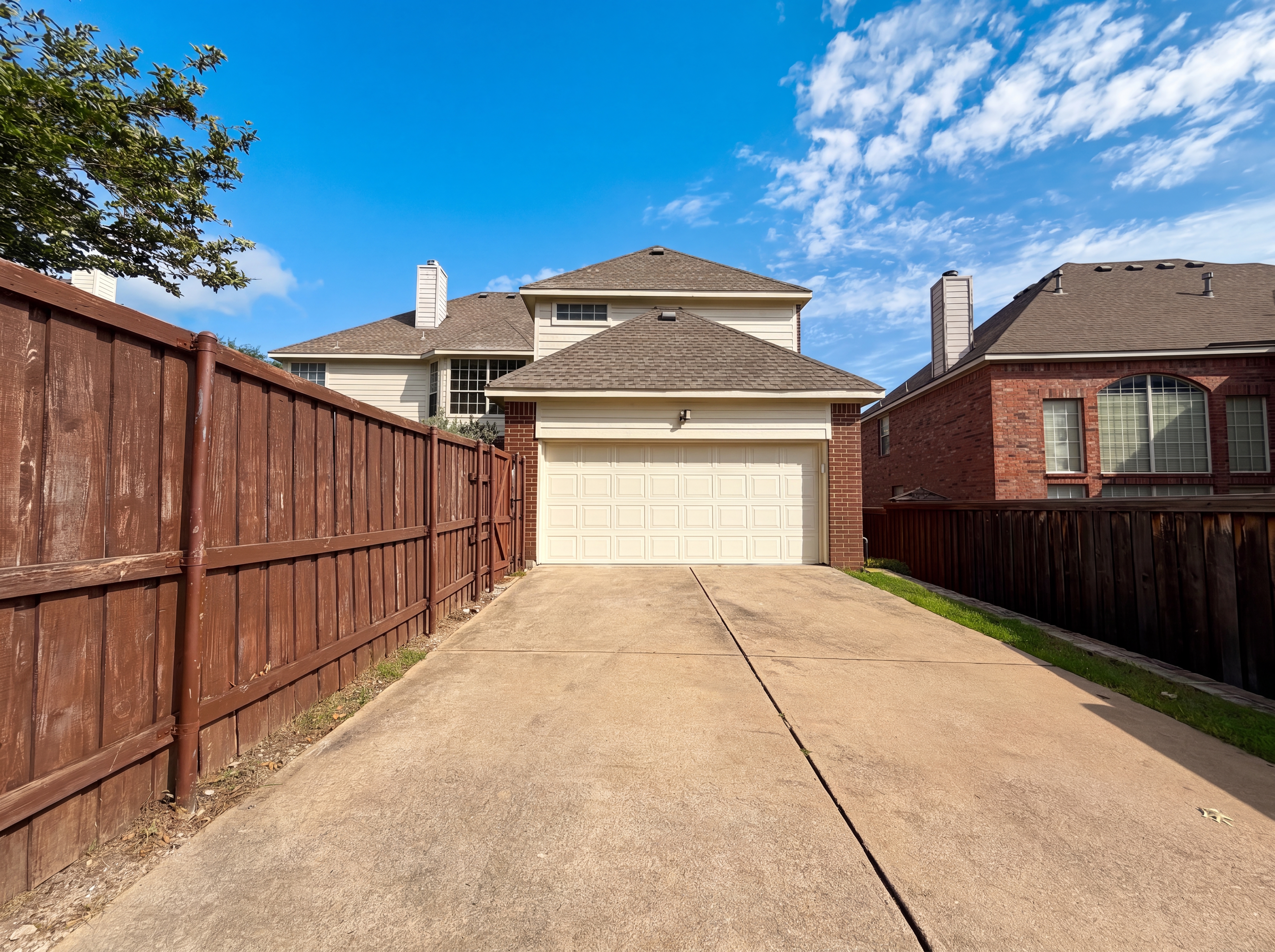 Photo 29 of 33 of 1429 Greenbriar Dr, Allen, TX