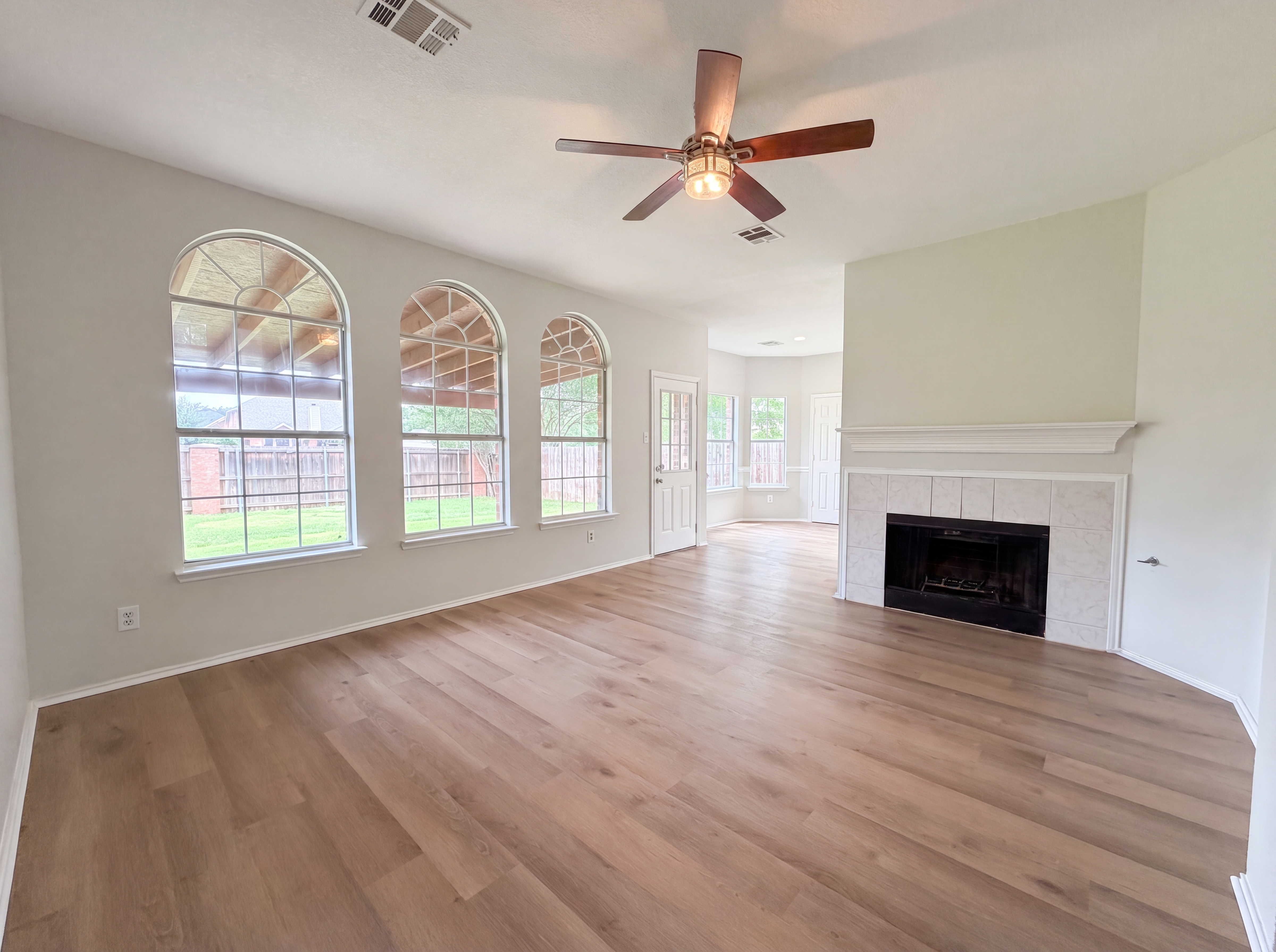 Photo 3 of 31 of 2404 Katina Dr, Flower Mound, TX