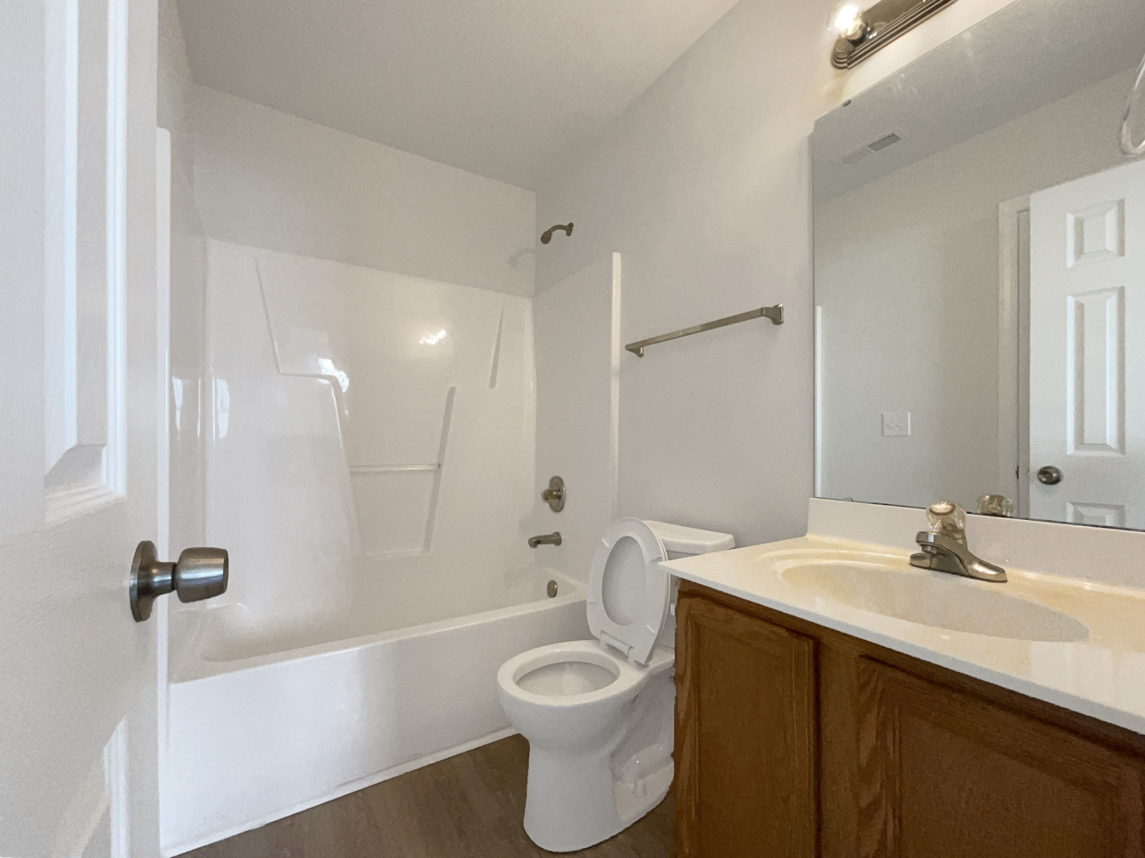 Photo 7 of 19 of 4025 Scofield Dr, Raleigh, NC