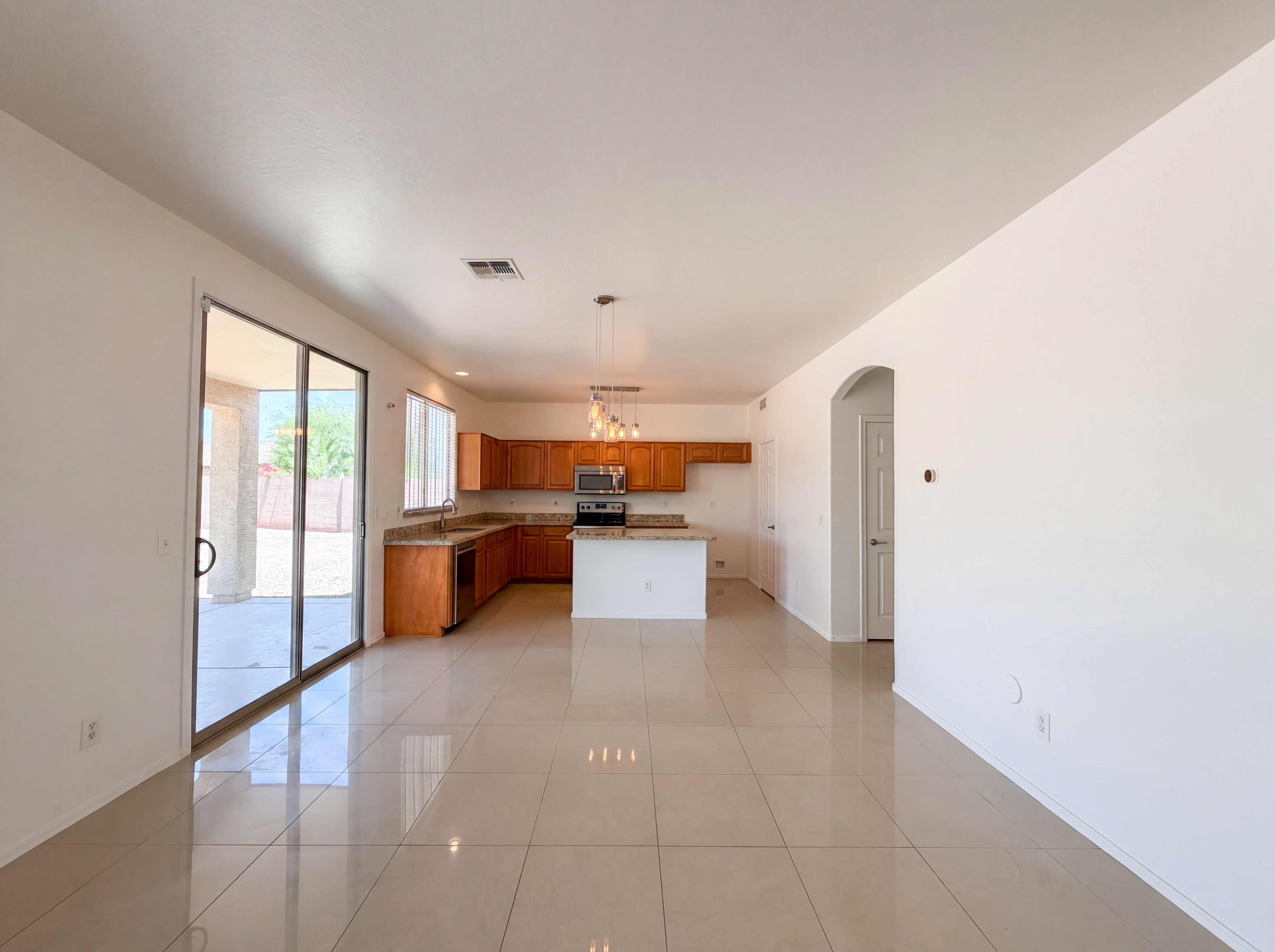 Photo 9 of 22 of 1308 E 12th St, Casa Grande, AZ