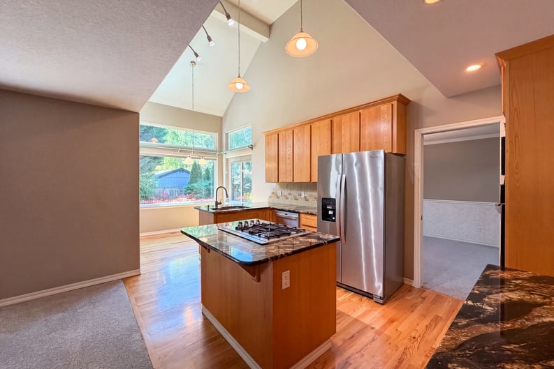 Property photo 2 of 5880 SE Snowberry Ct