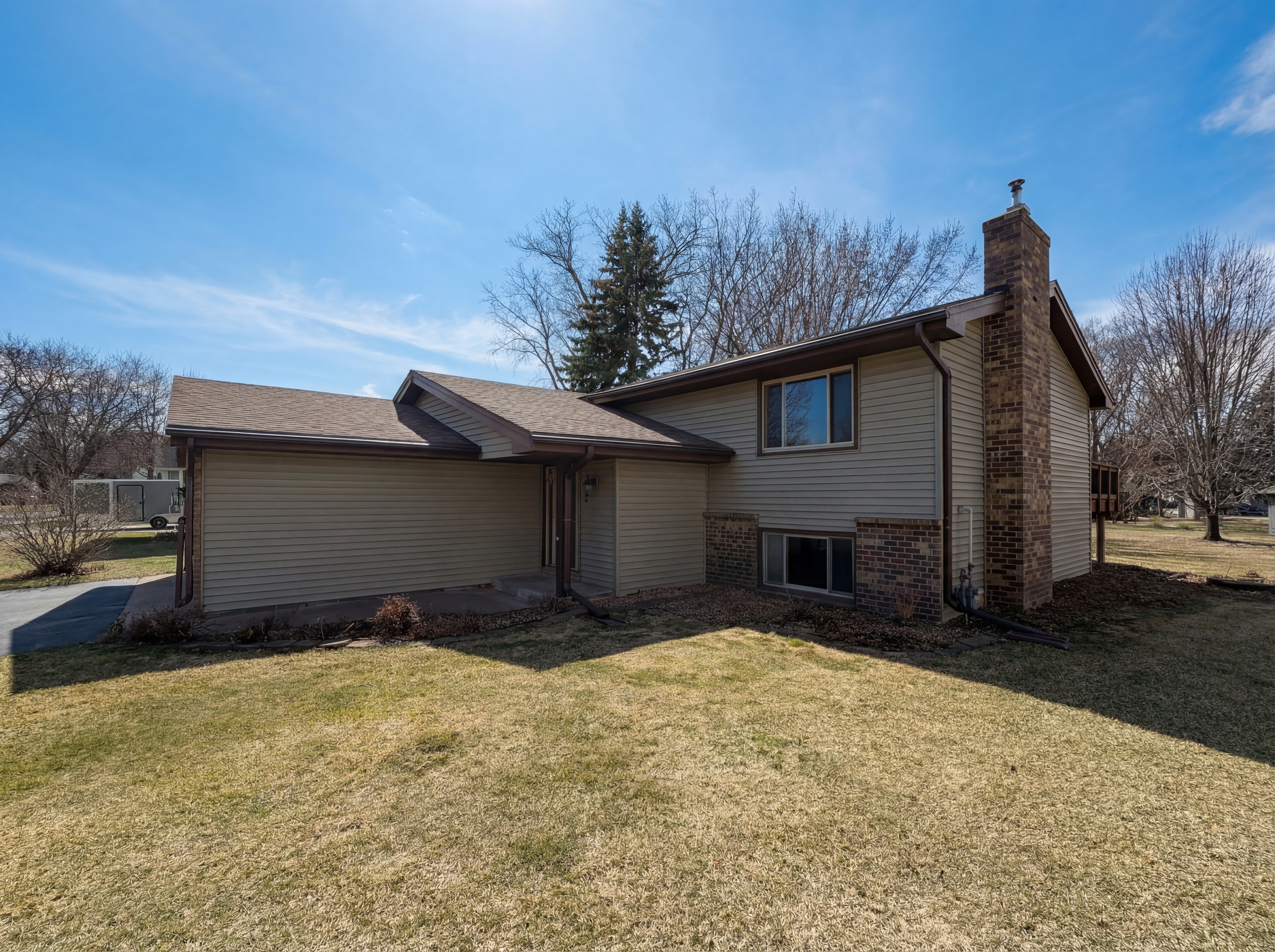 Photo 8 of 30 of 9720 Austin St NE, Blaine, MN