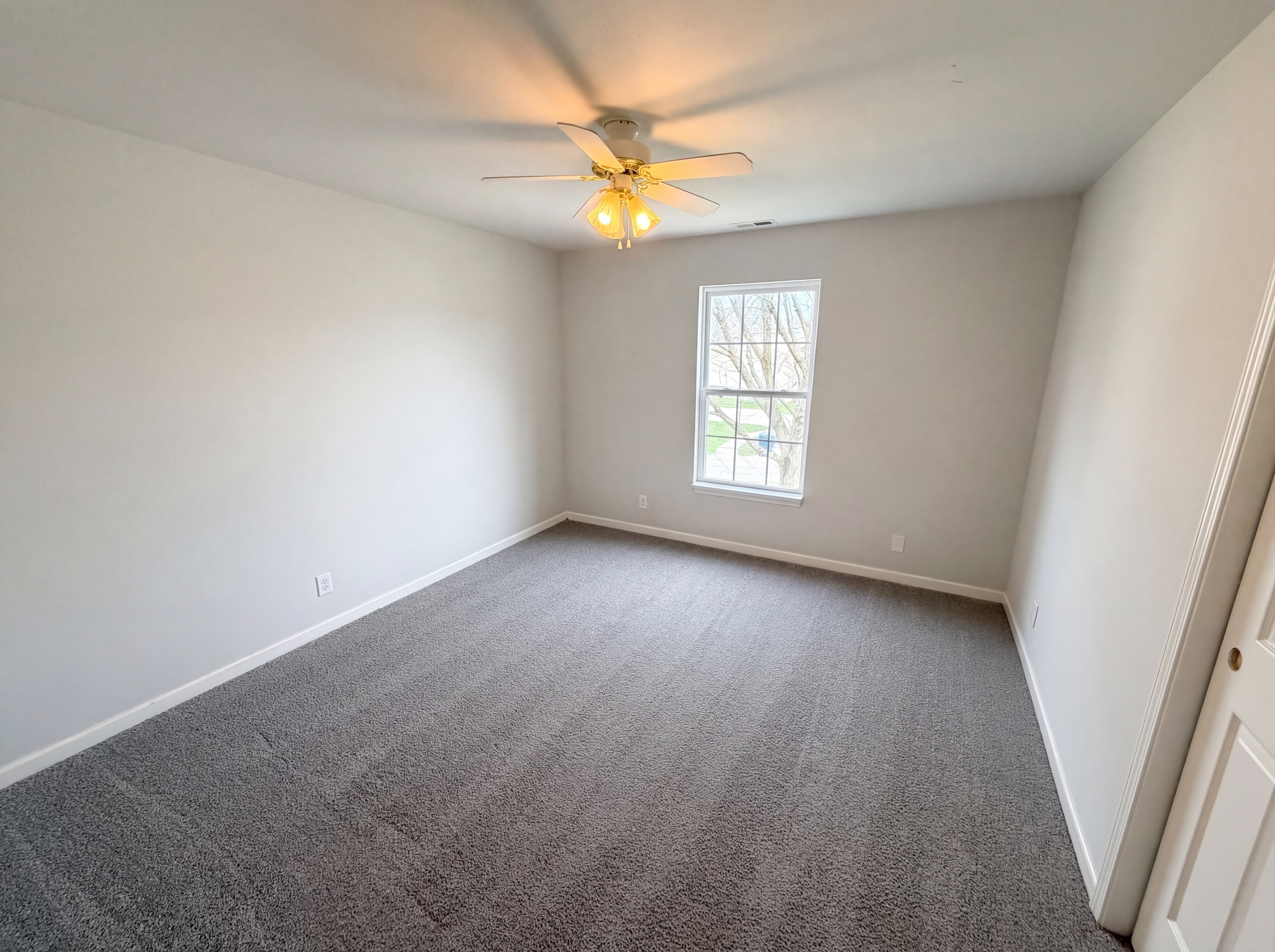 Photo 16 of 31 of 7910 Arvada Pl, Indianapolis, IN