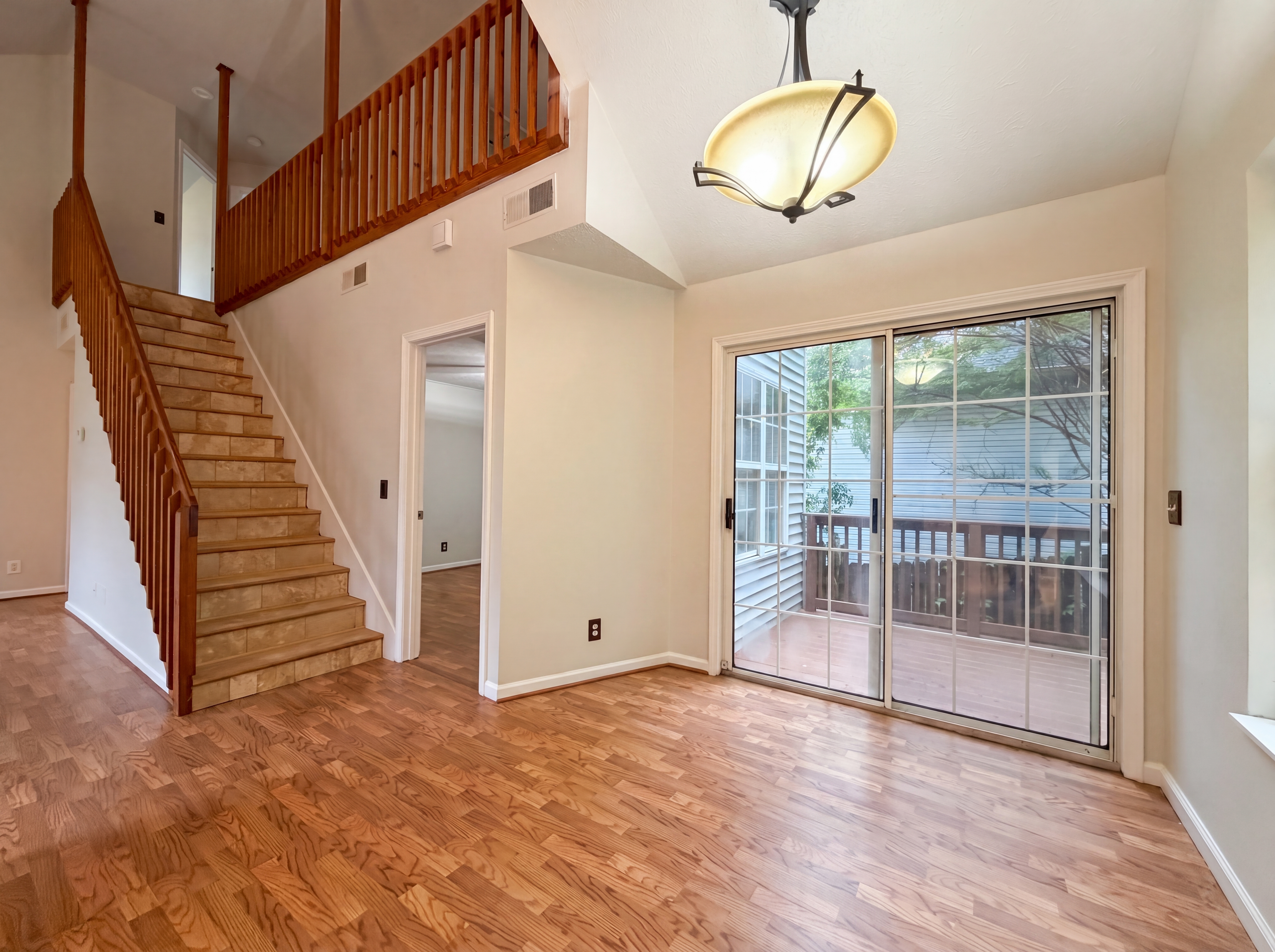 Photo 7 of 18 of 4046 Farmingham Woods Dr, Hermitage, TN