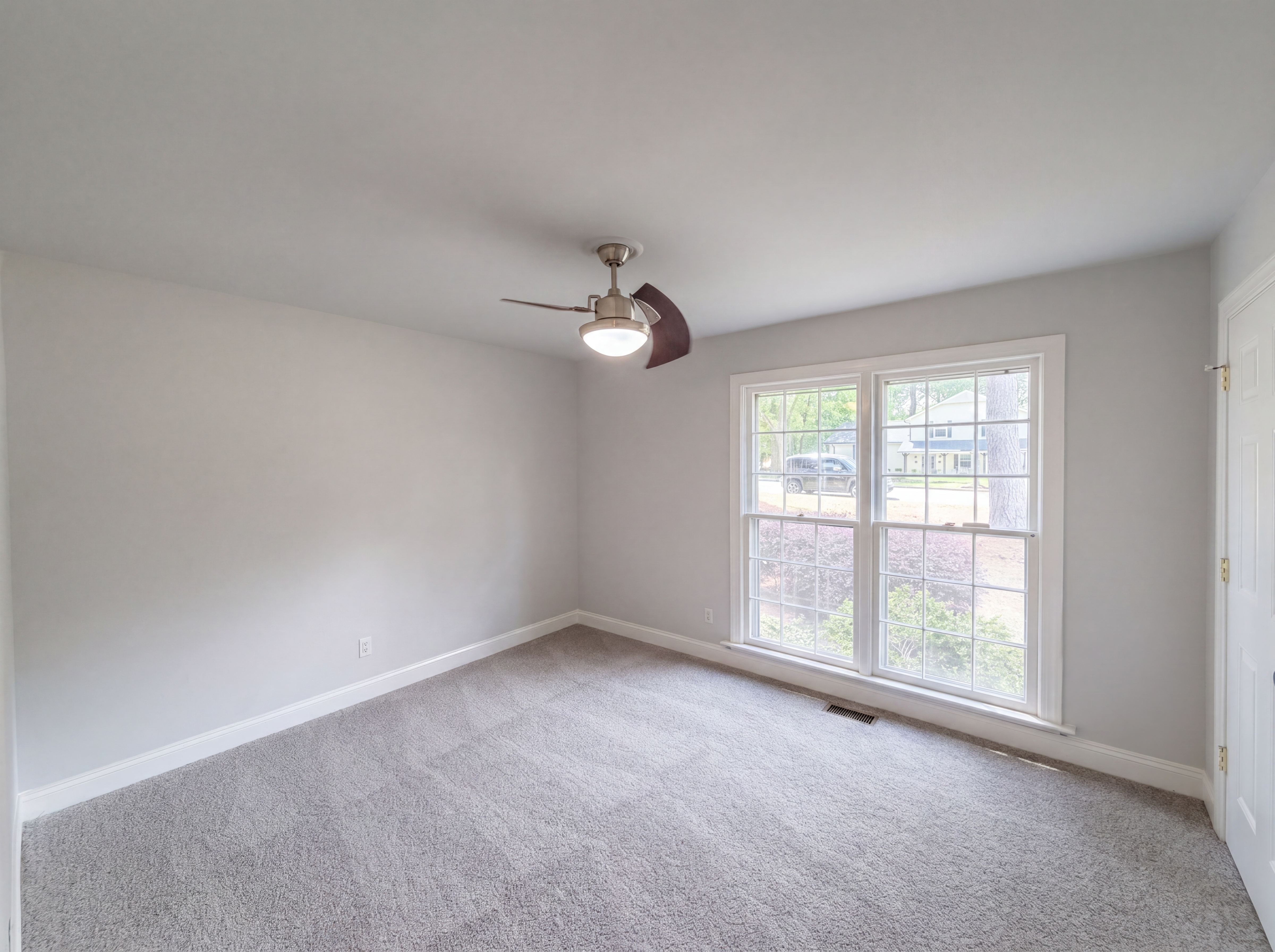Photo 11 of 17 of 624 Green Willow Cir, Wendell, NC